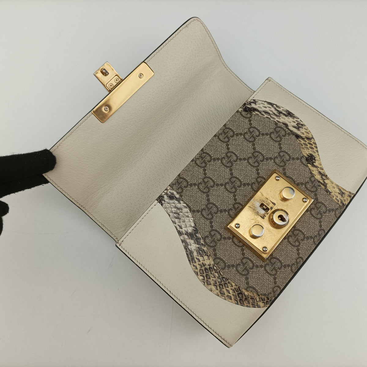 Pre-owned Gucci Padlock Beige×White×Multi Leather × Coated Canvas × Snakeskin 432182 shoulderbag | stylenewstar