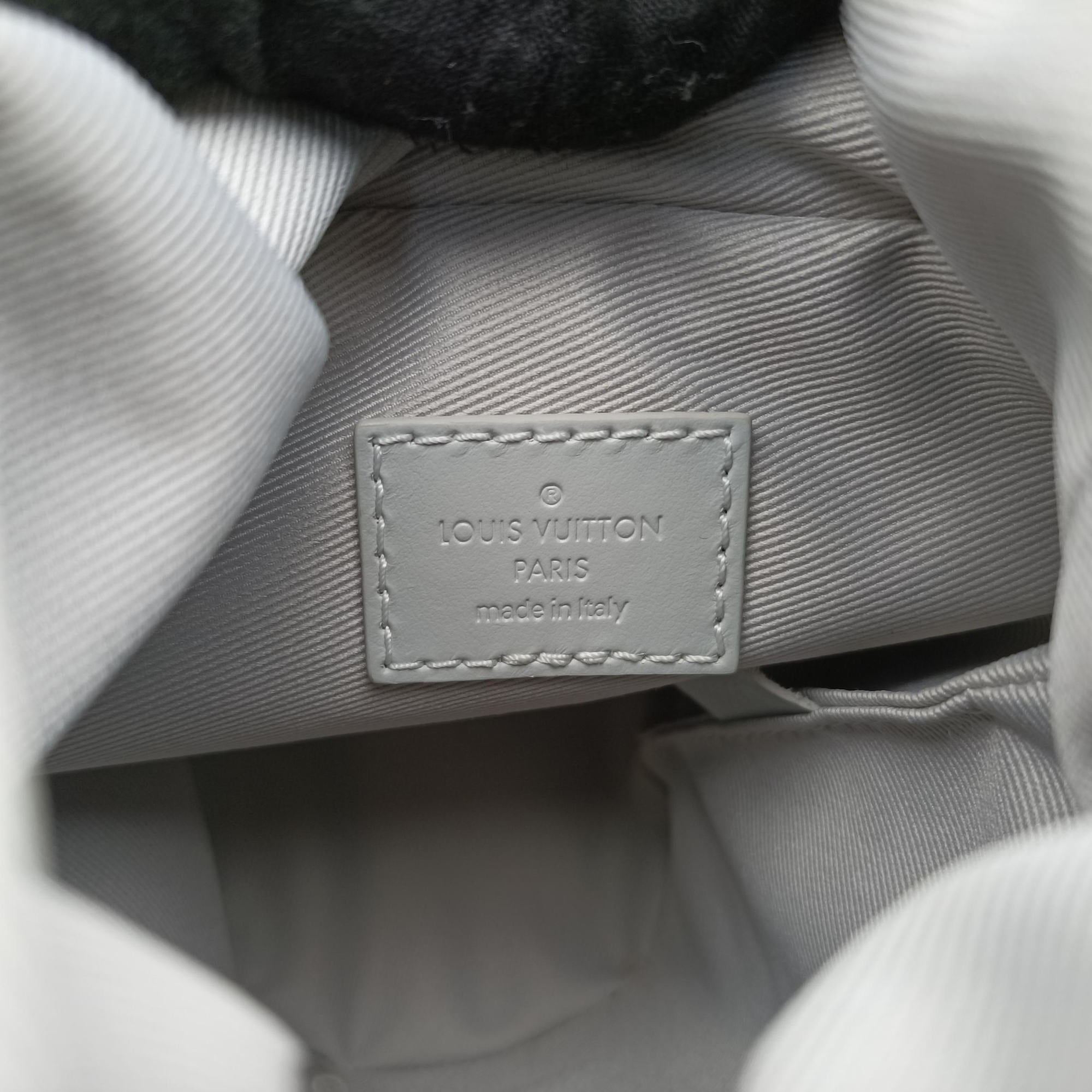 Logo Chalk Nano Bag BLANC Monogram Canvas M44631 NZ2119ロゴ チョーク ナノバッグ ブラン モノグラムキャンバス M44631 NZ2119