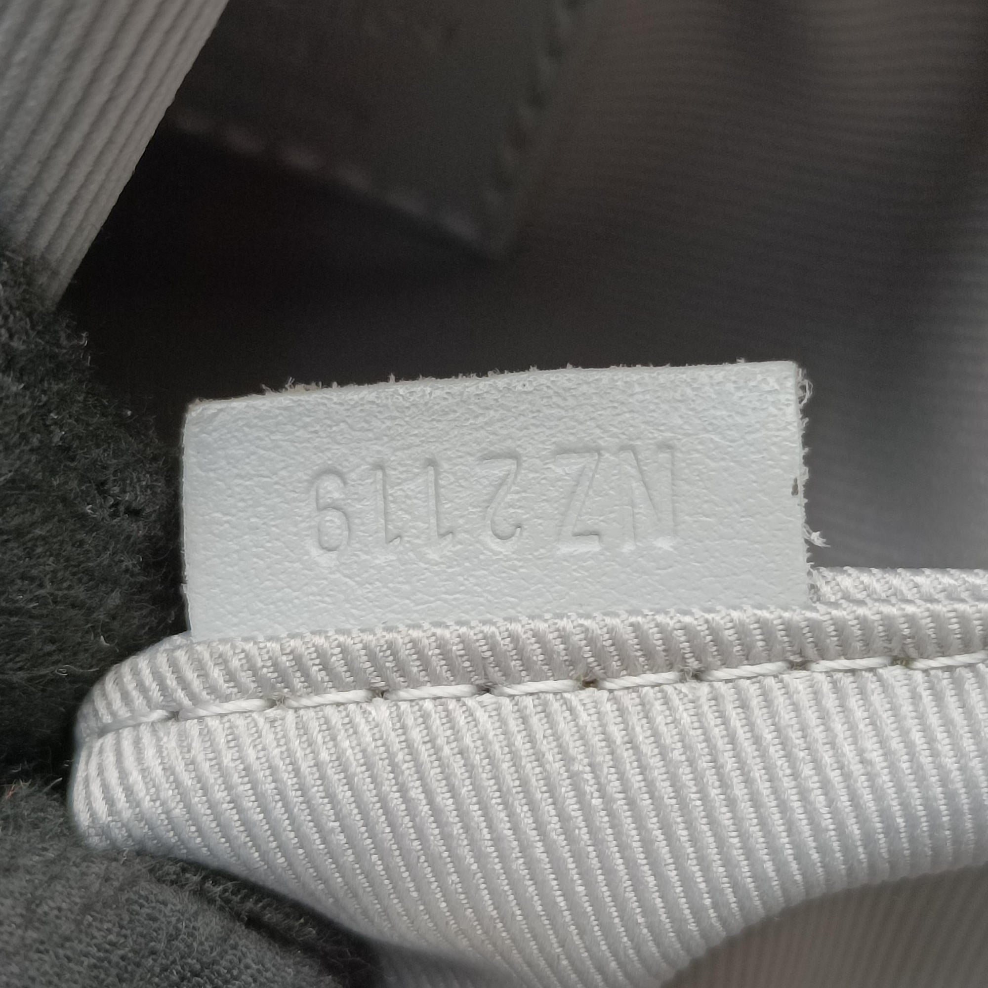 Logo Chalk Nano Bag BLANC Monogram Canvas M44631 NZ2119ロゴ チョーク ナノバッグ ブラン モノグラムキャンバス M44631 NZ2119