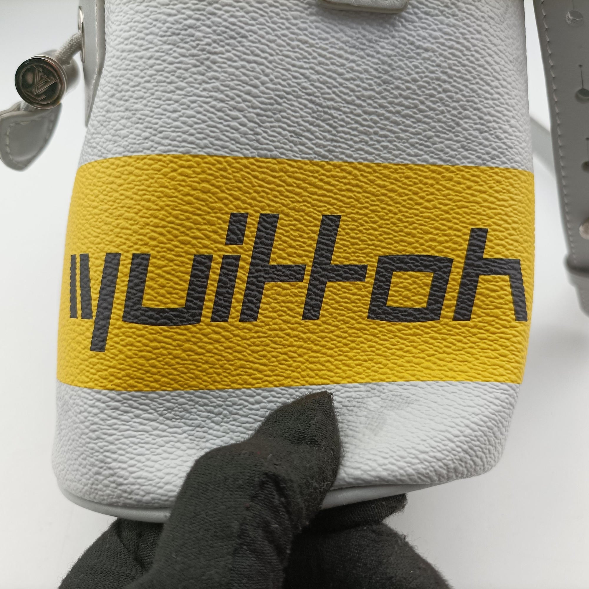 Logo Chalk Nano Bag BLANC Monogram Canvas M44631 NZ2119ロゴ チョーク ナノバッグ ブラン モノグラムキャンバス M44631 NZ2119