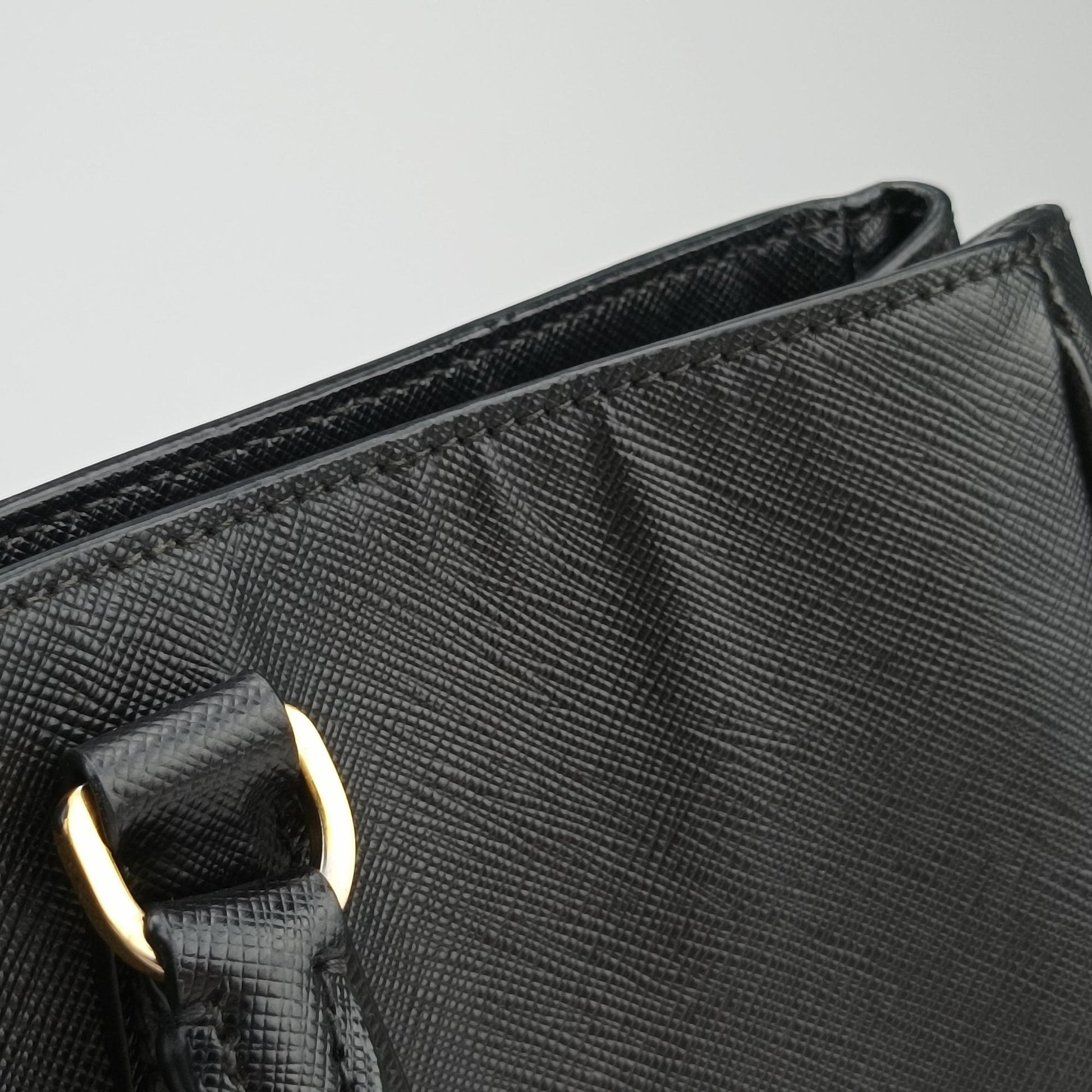 Galleria Black SAFFIANO Leather BN2274 7 V 173ガレリア ブラック サフィアーノレザー BN2274 7 V 173