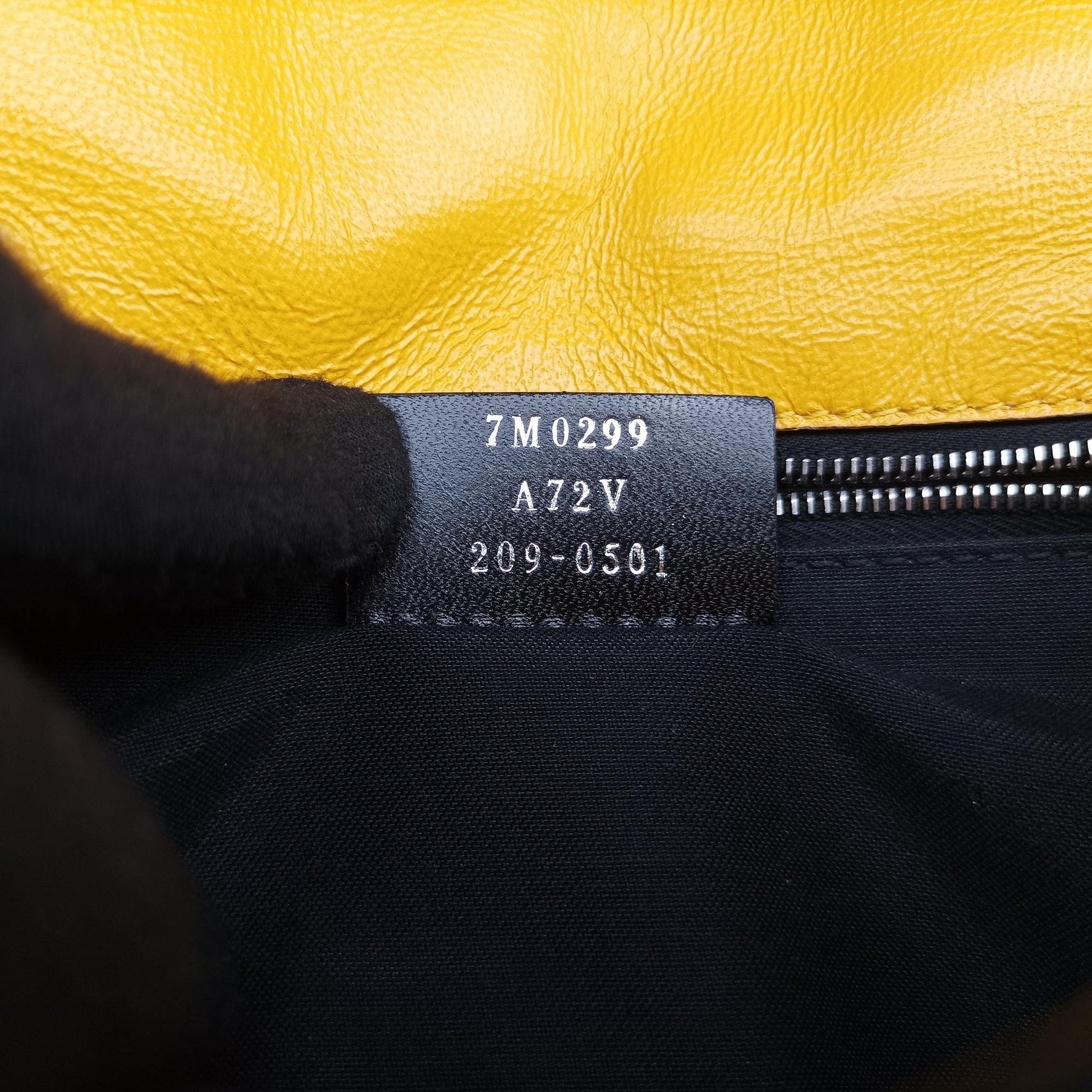 Flap Expand Yellow Leather 7M0299 7M0299 A72V 209-0501フラップ エクスパンド イエロー レザー 7M0299 7M0299 A72V 209-0501
