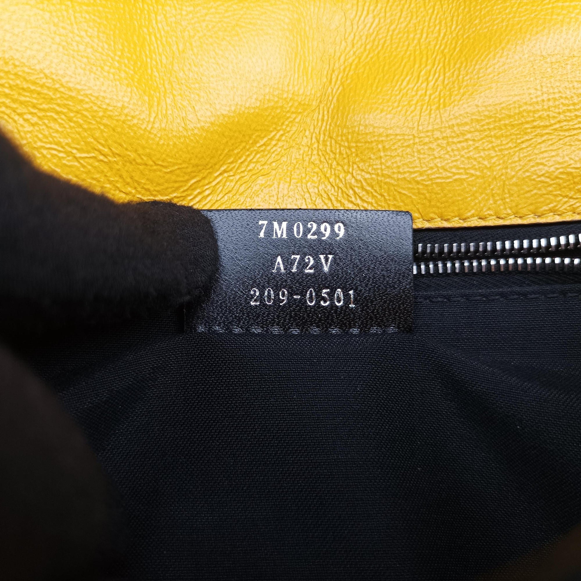 Flap Expand Yellow Leather 7M0299 7M0299 A72V 209-0501フラップ エクスパンド イエロー レザー 7M0299 7M0299 A72V 209-0501
