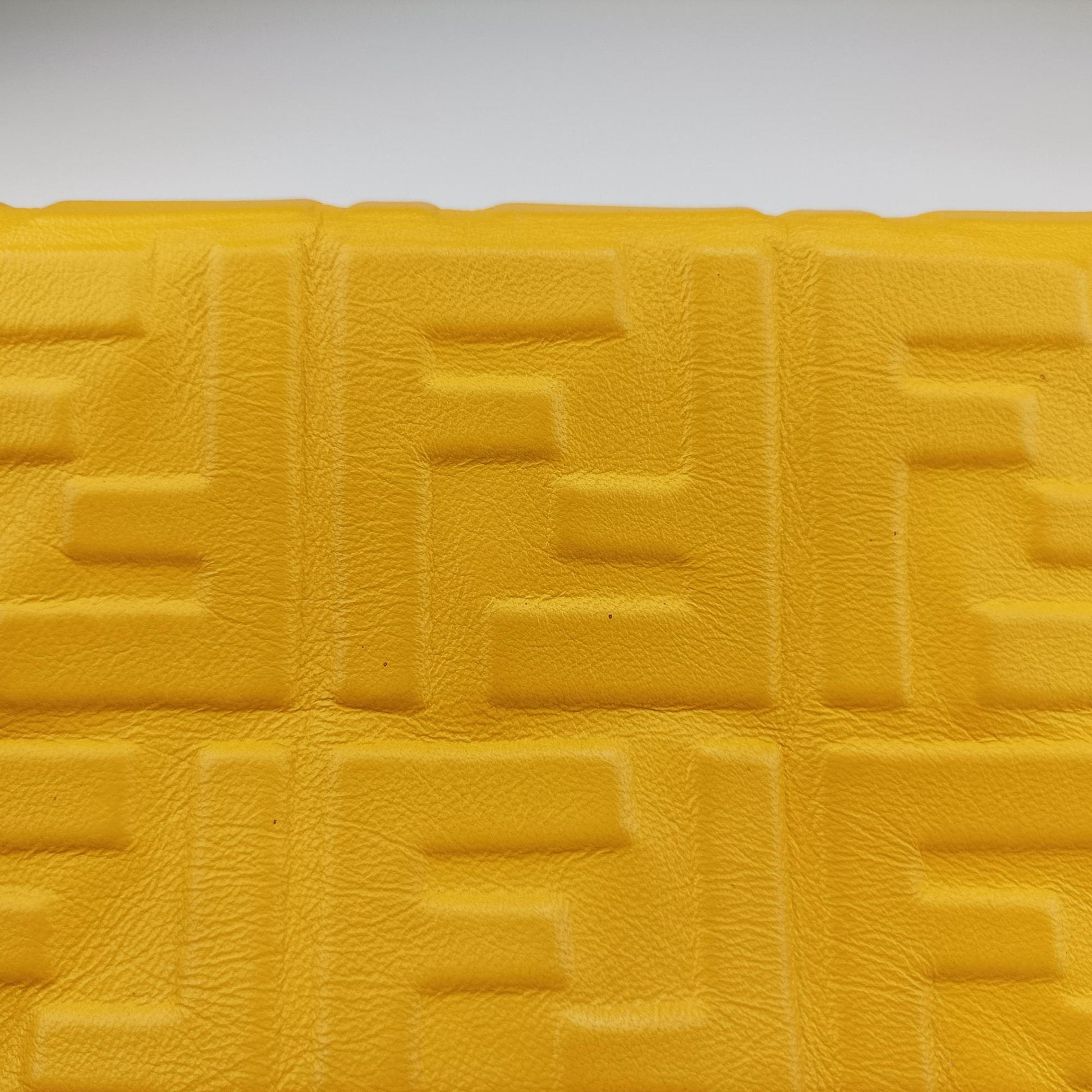 Flap Expand Yellow Leather 7M0299 7M0299 A72V 209-0501フラップ エクスパンド イエロー レザー 7M0299 7M0299 A72V 209-0501