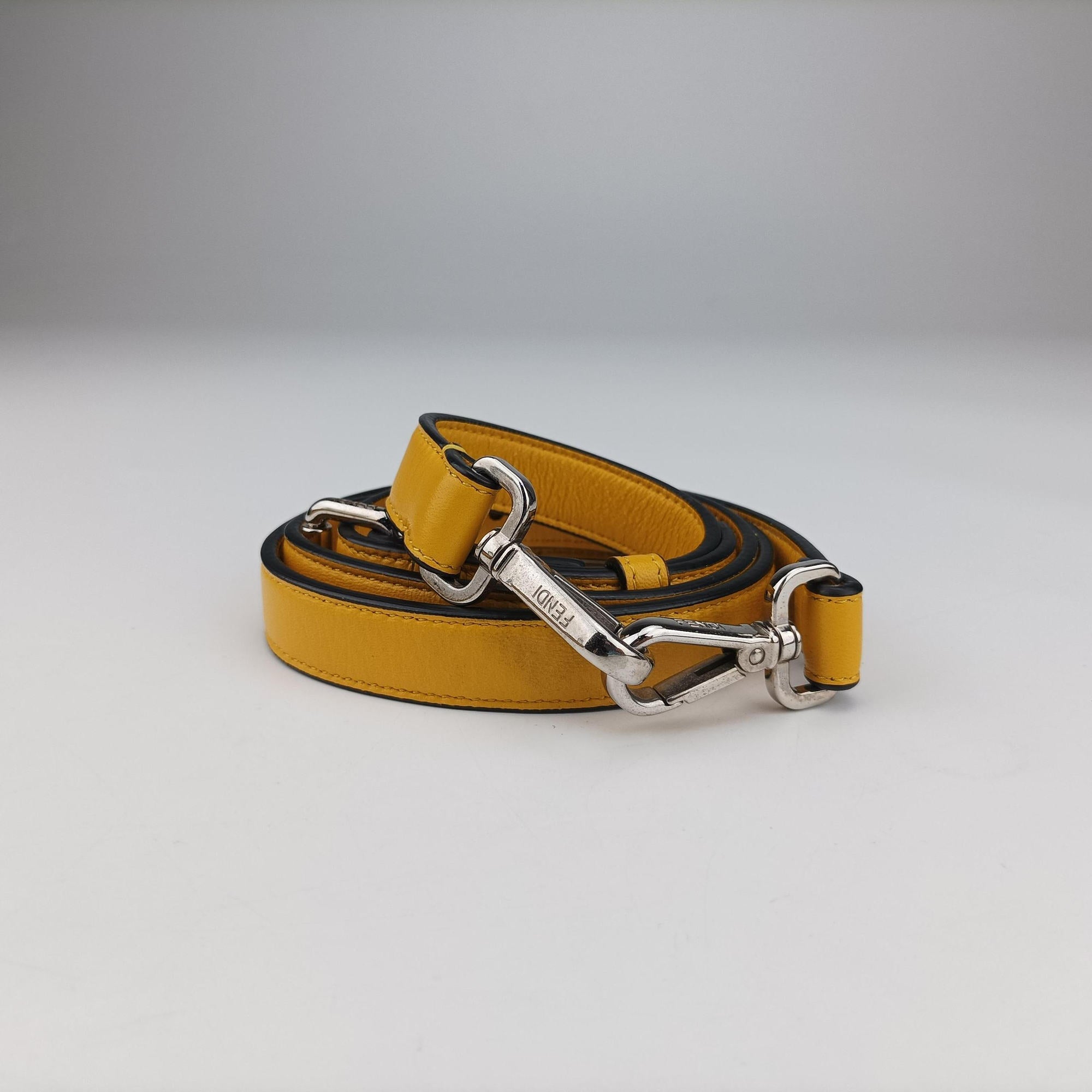 Flap Expand Yellow Leather 7M0299 7M0299 A72V 209-0501フラップ エクスパンド イエロー レザー 7M0299 7M0299 A72V 209-0501