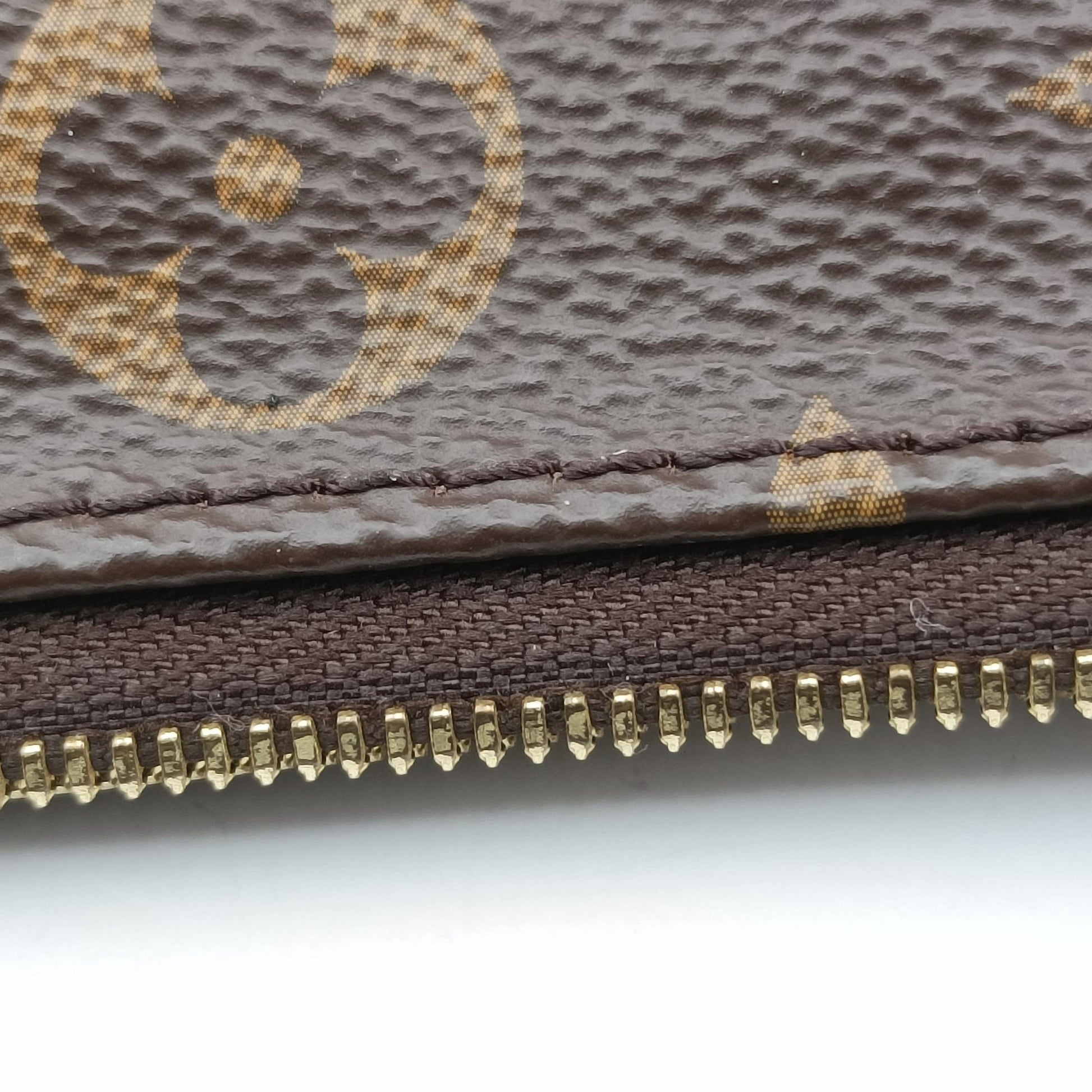 MULTI POCHETTE ACCESSOIRES MARRON×ROSE CLAIRE Monogram Canvas M44840 SR3179ミュルティポシェットアクセソワール マロン×ローズ クレール モノグラムキャンバス M44840 SR3179