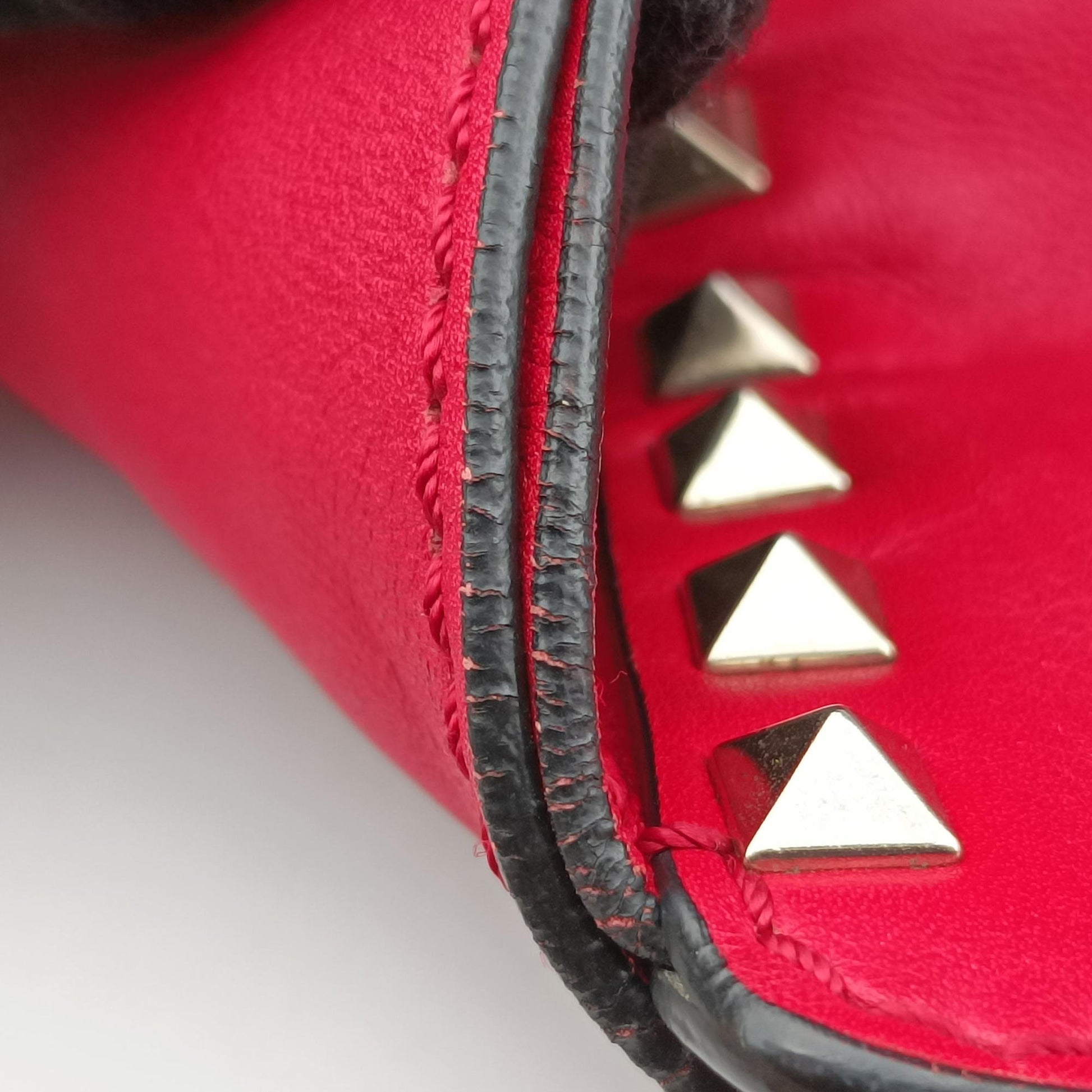 Rockstud Red Leather Lot number unknownロックスタッズ レッド レザー 製番不明