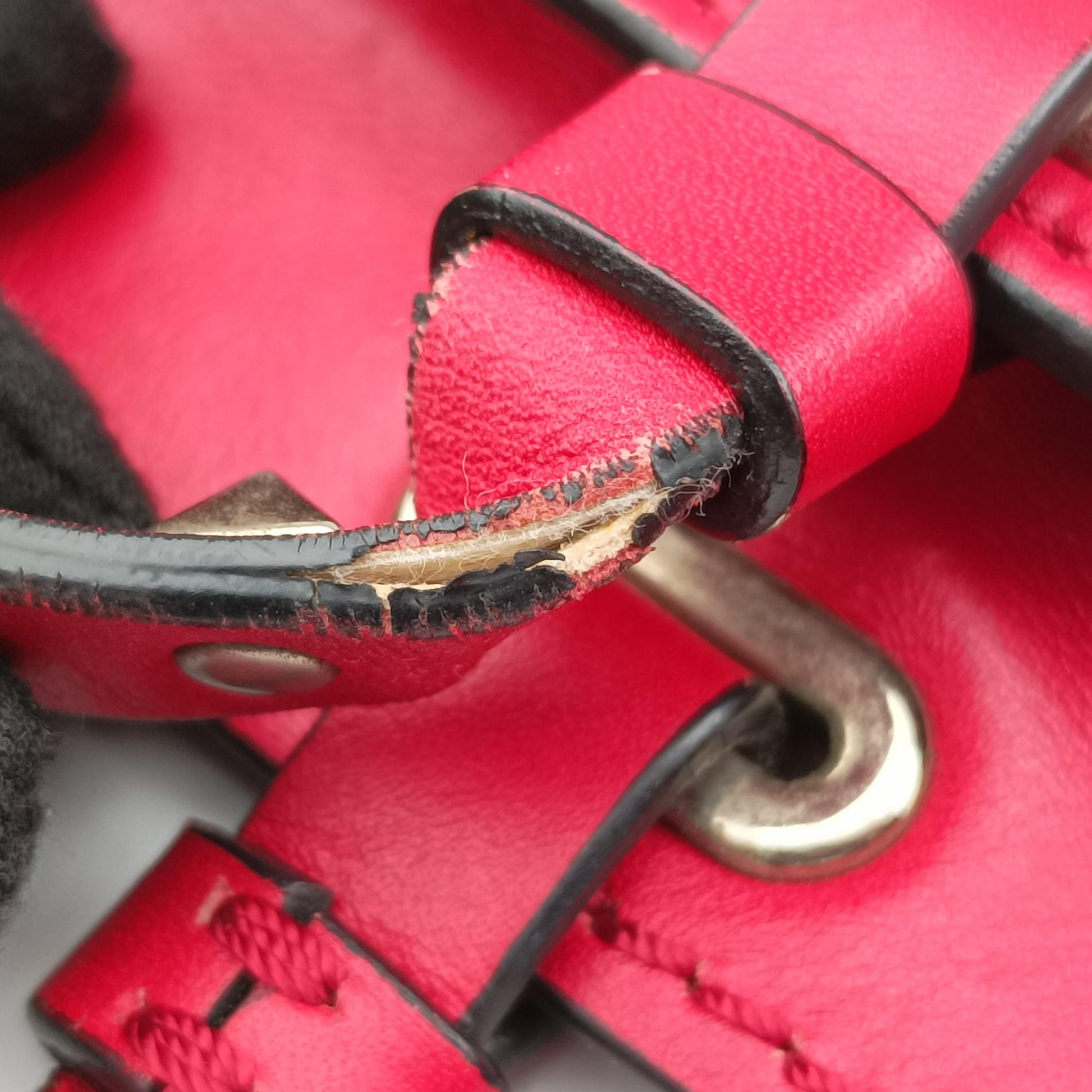 Rockstud Red Leather Lot number unknownロックスタッズ レッド レザー 製番不明