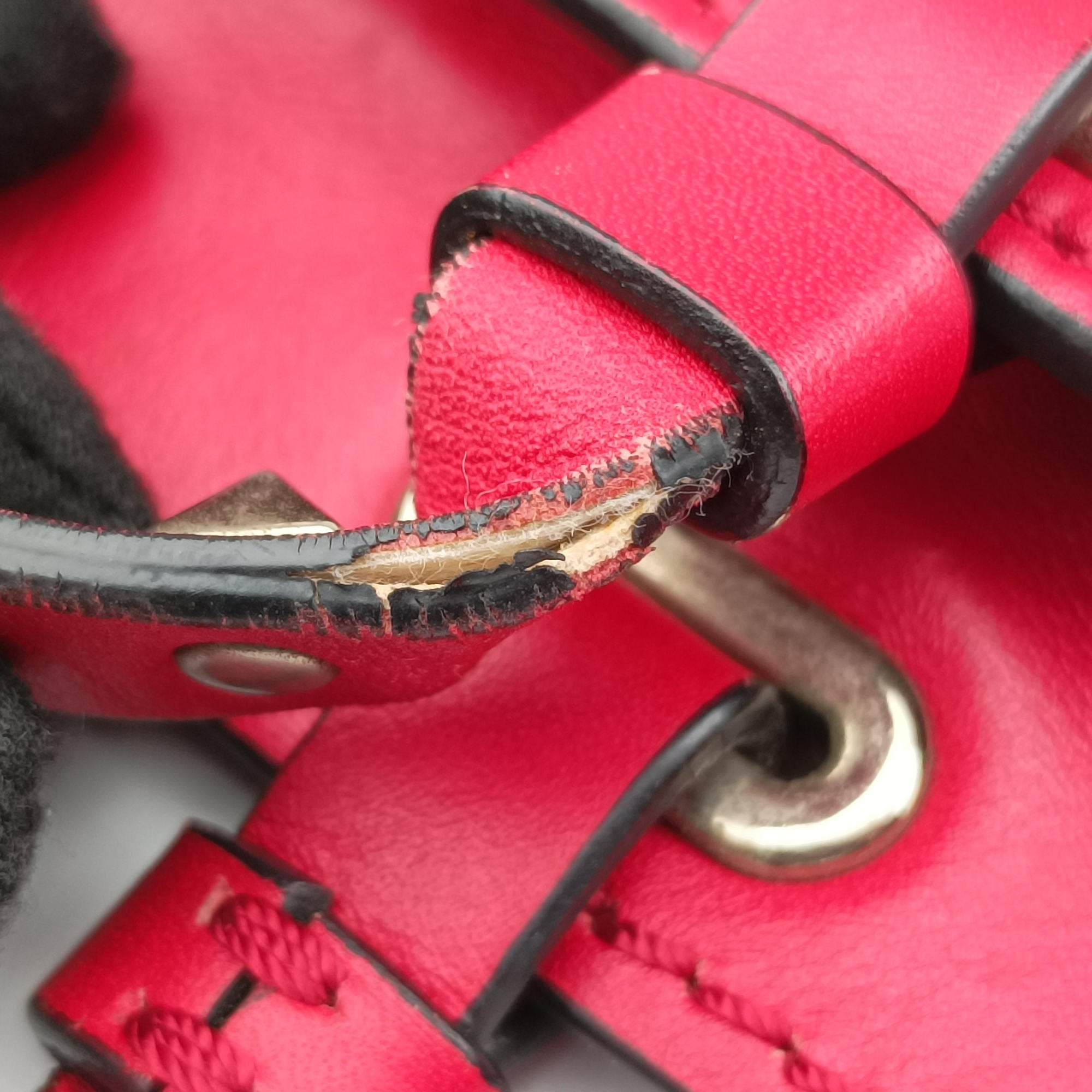 Rockstud Red Leather Lot number unknownロックスタッズ レッド レザー 製番不明
