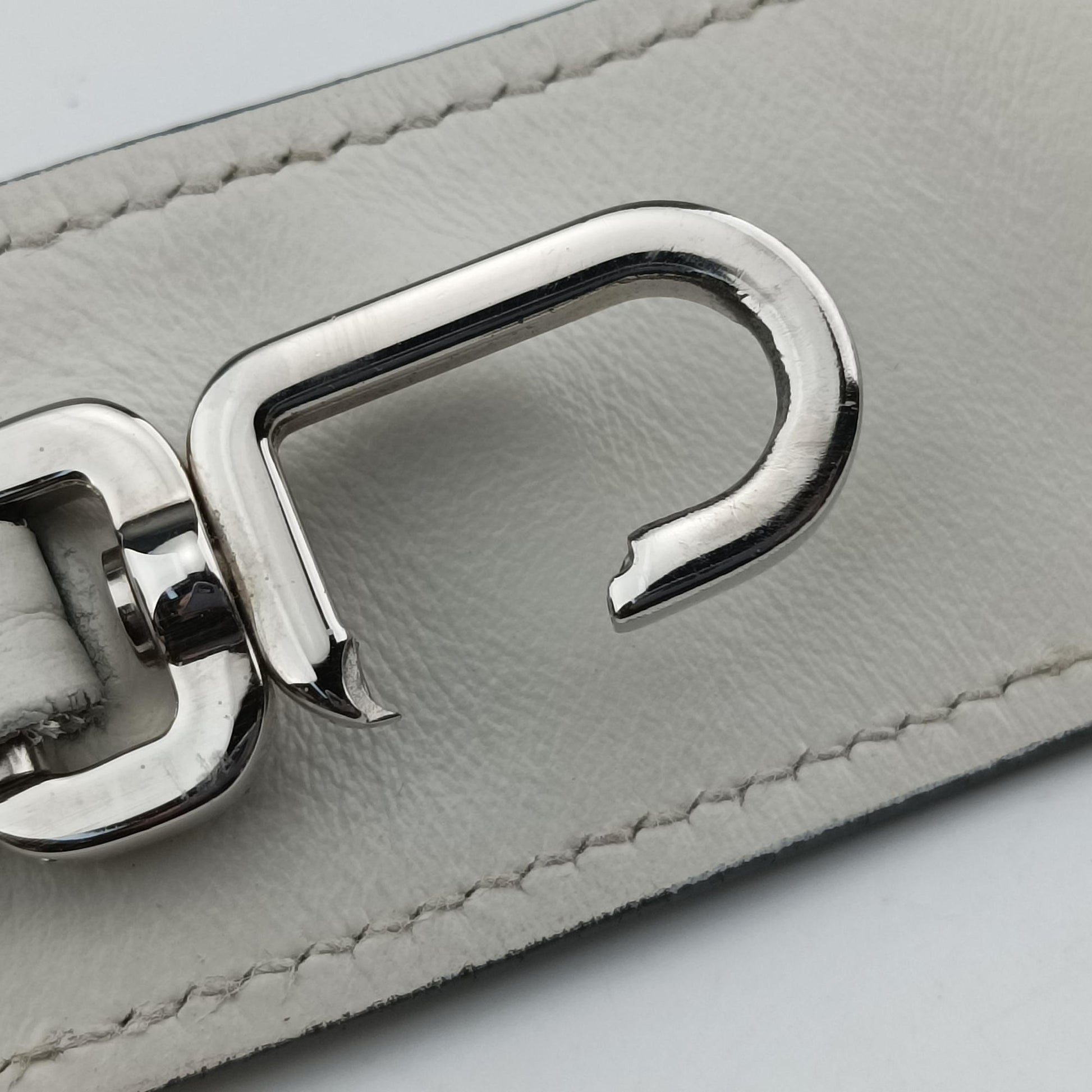 Manuelle White Leather 25 Bマニュエル ホワイト レザー 25 B