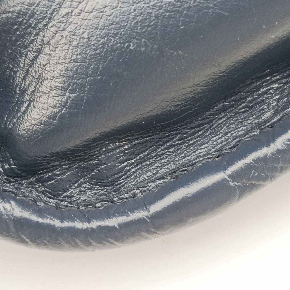 Secondhand Bottega Veneta Intrecciato Navy lambskin  handbag | stylenewstar