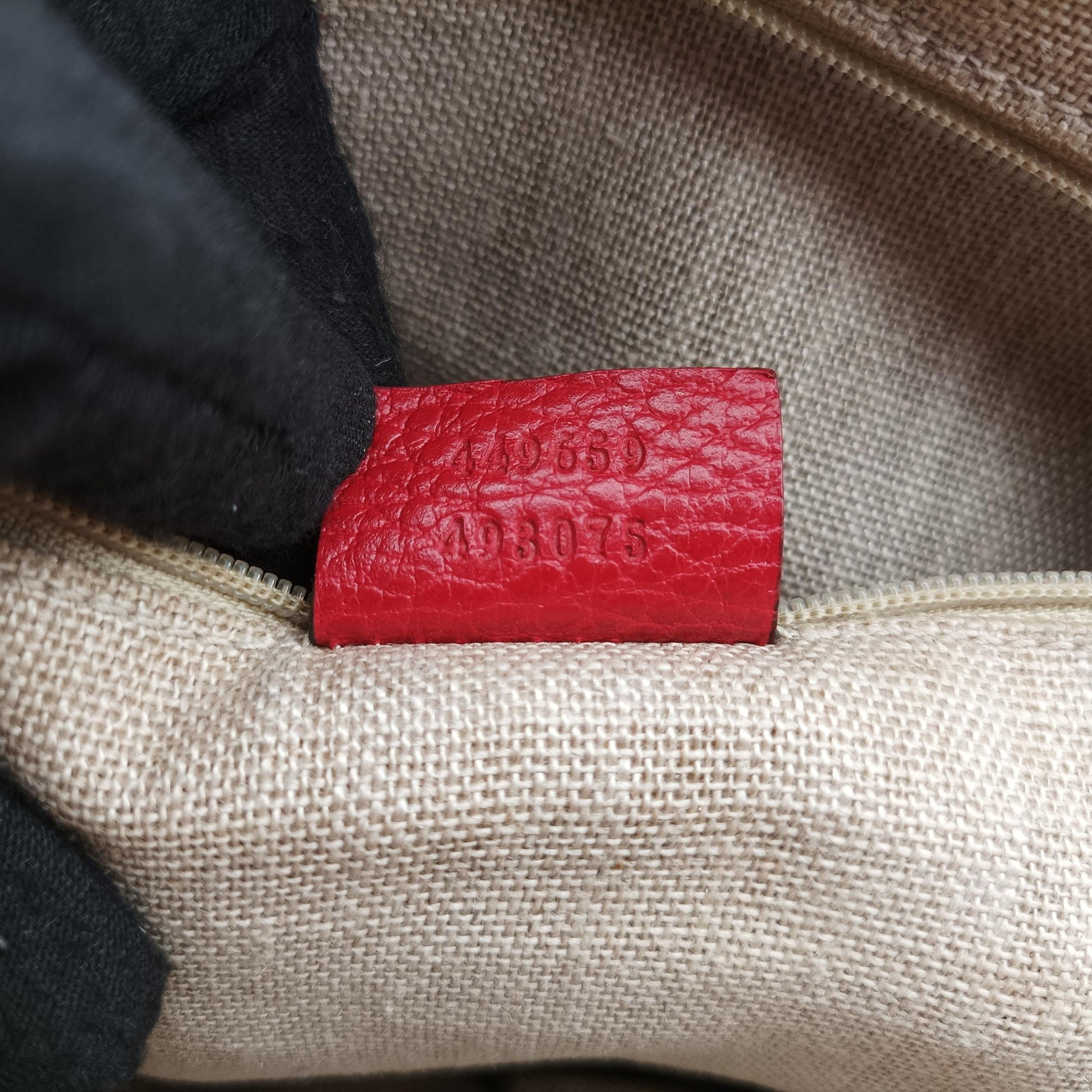 interlocking G Charmy Red Leather 449659 H022927099インターロッキングG チャーム アウトレット レッド レザー 449659 H022927099