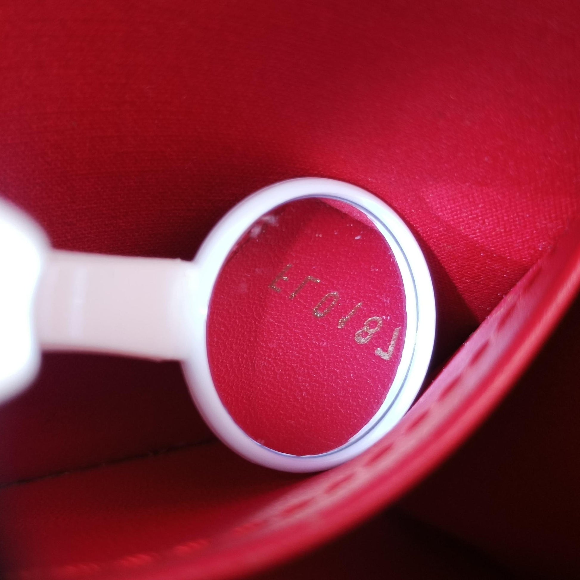 Louise PM CERISE Vernis M64550 IC Chipルイーズ PM スリーズ ヴェルニ M64550 ICチップ