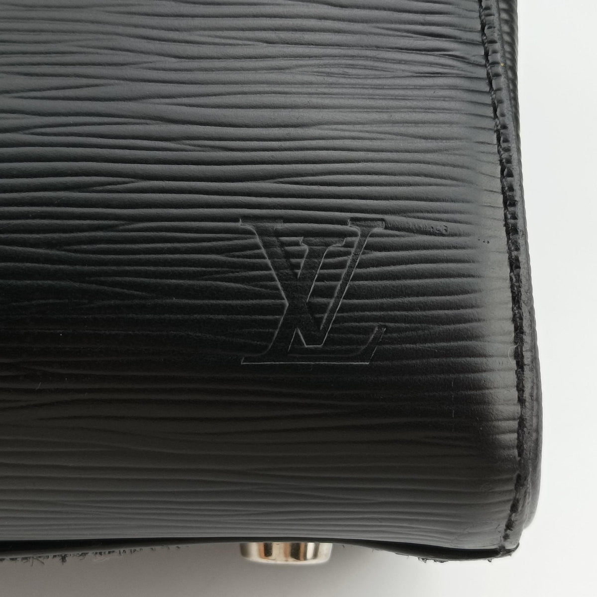 Pre-owned Louis Vuitton Brea MM Noir Epi M40329 shoulderbag | stylenewstar