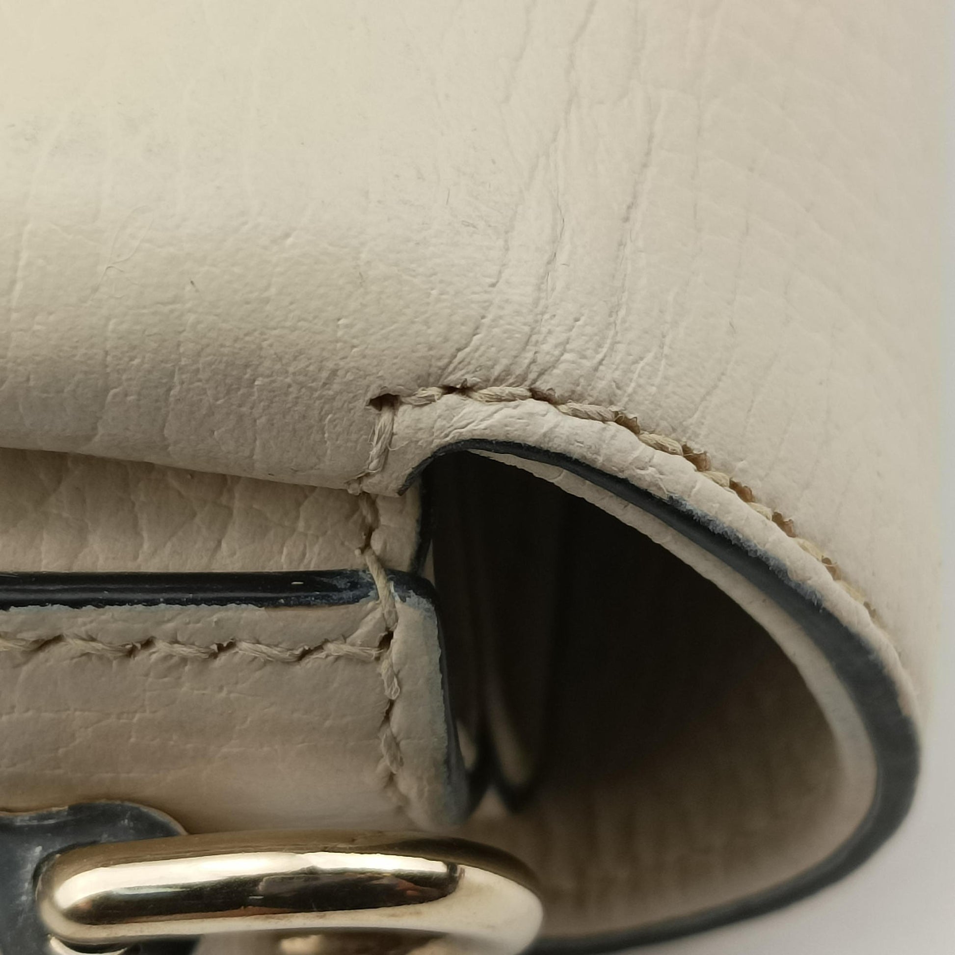 Interlocking G White Leather 607720 F034521322インターロッキングG ホワイト レザー 607720 F034521322