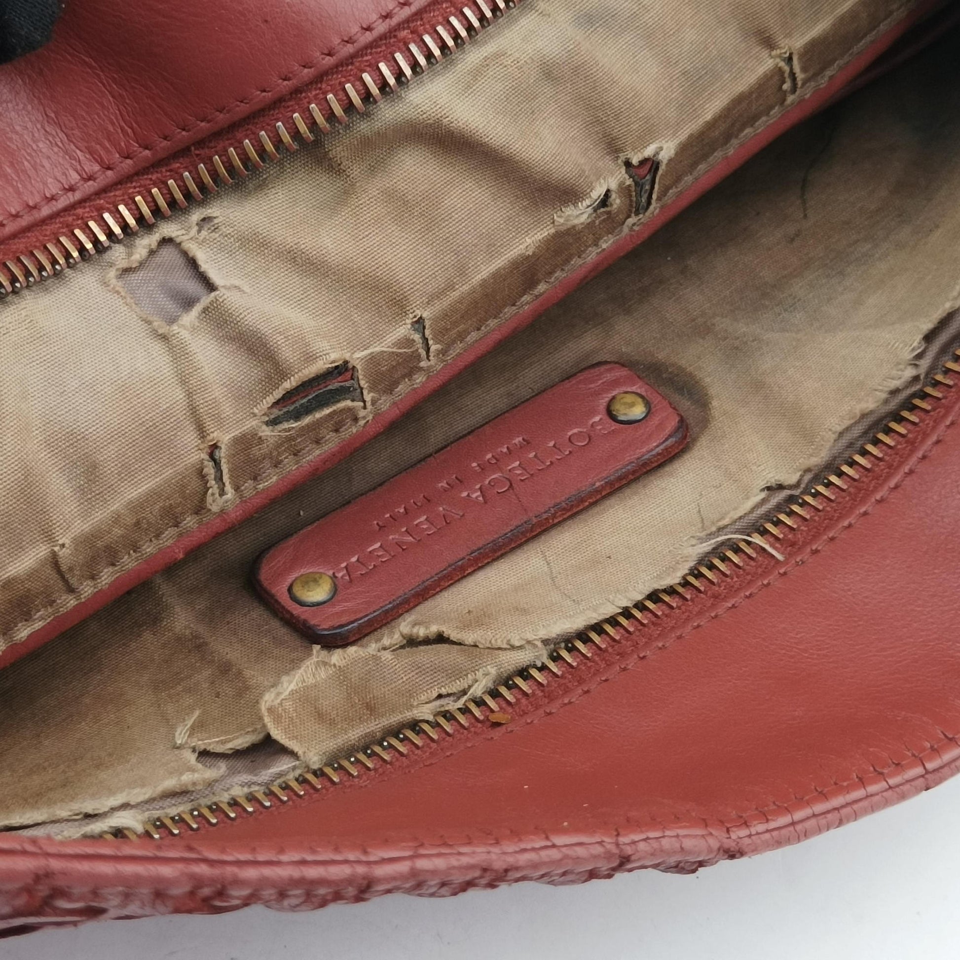 Intrecciato Red lambskin B01402325Dイントレチャート レッド ラムスキン B01402325D