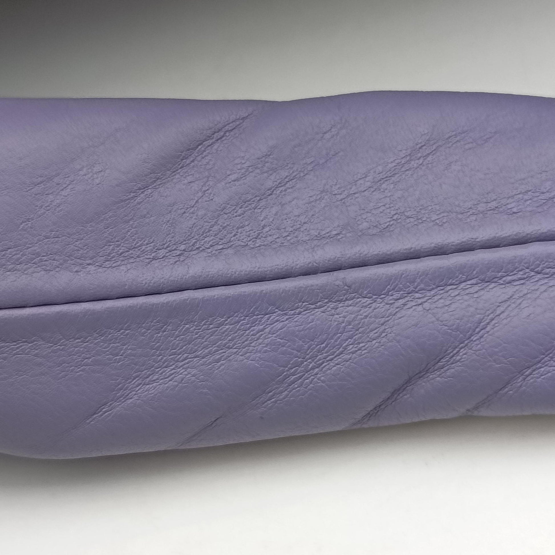 Double Knot Purple lambskin P01871472Yダブルノット パープル ラムスキン P01871472Y