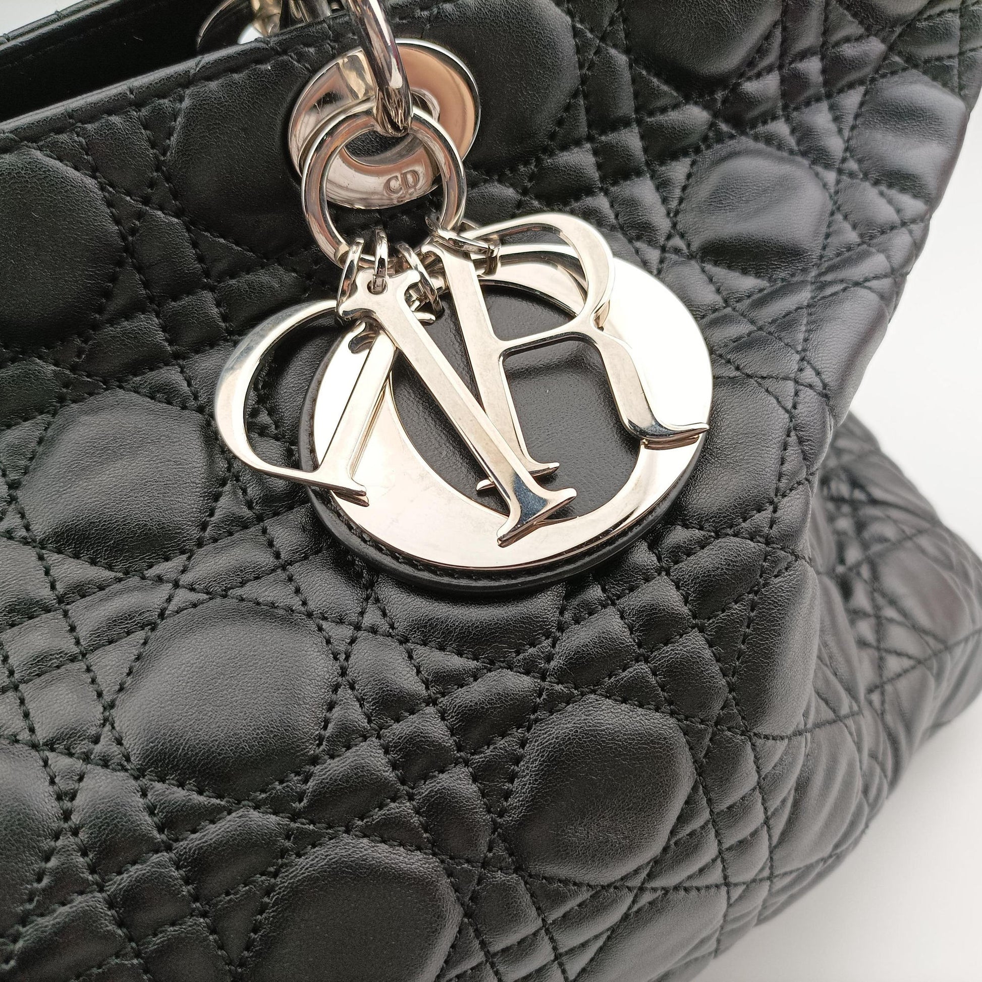 Lady Dior Black lambskin 26-MA-0140レディディオール ブラック ラムスキン 26-MA-0140