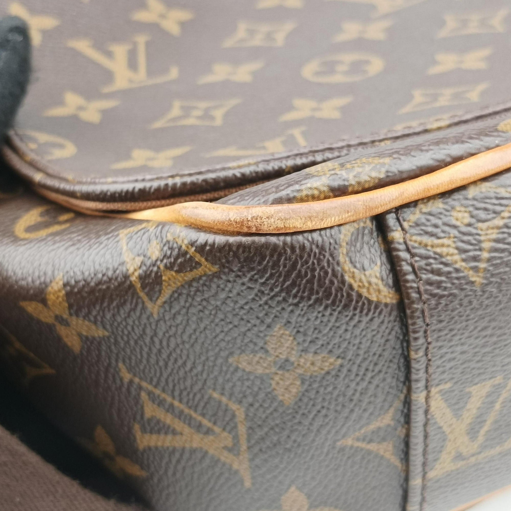 Abbesses Messenger MM brown Monogram canvas M97038 CA1122アベス メッセンジャーMM モノグラム/ブラウン モノグラムキャンバス M97038 CA1122