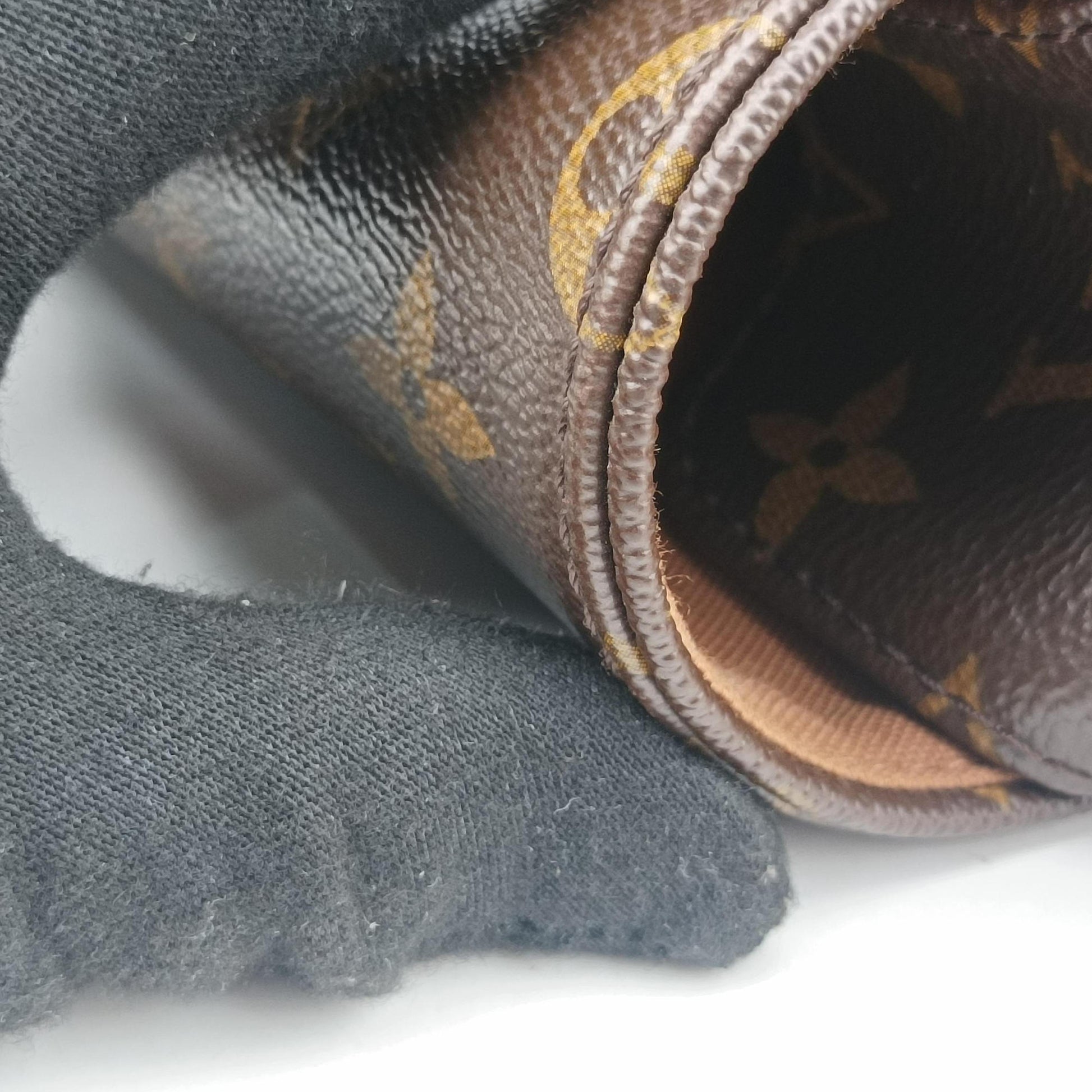 Abbesses Messenger MM brown Monogram canvas M97038 CA1122アベス メッセンジャーMM モノグラム/ブラウン モノグラムキャンバス M97038 CA1122