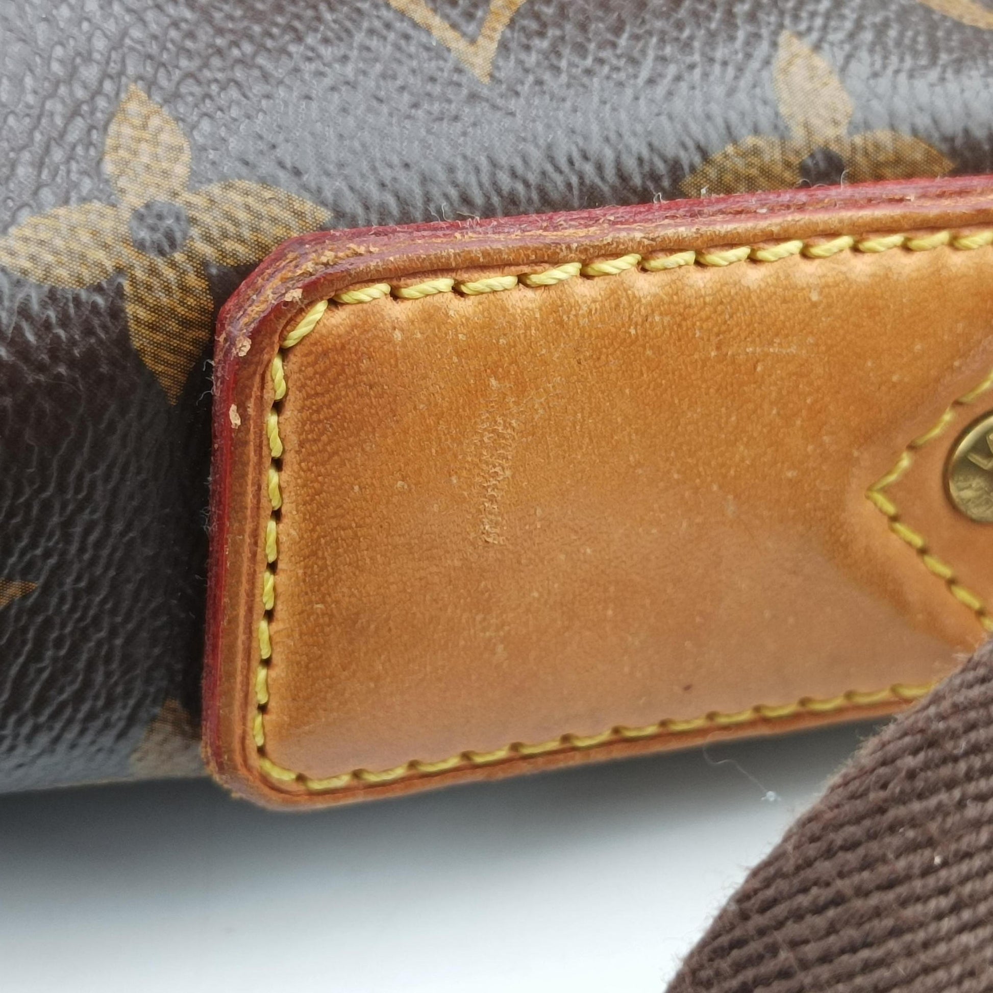 Abbesses Messenger MM brown Monogram canvas M97038 CA1122アベス メッセンジャーMM モノグラム/ブラウン モノグラムキャンバス M97038 CA1122