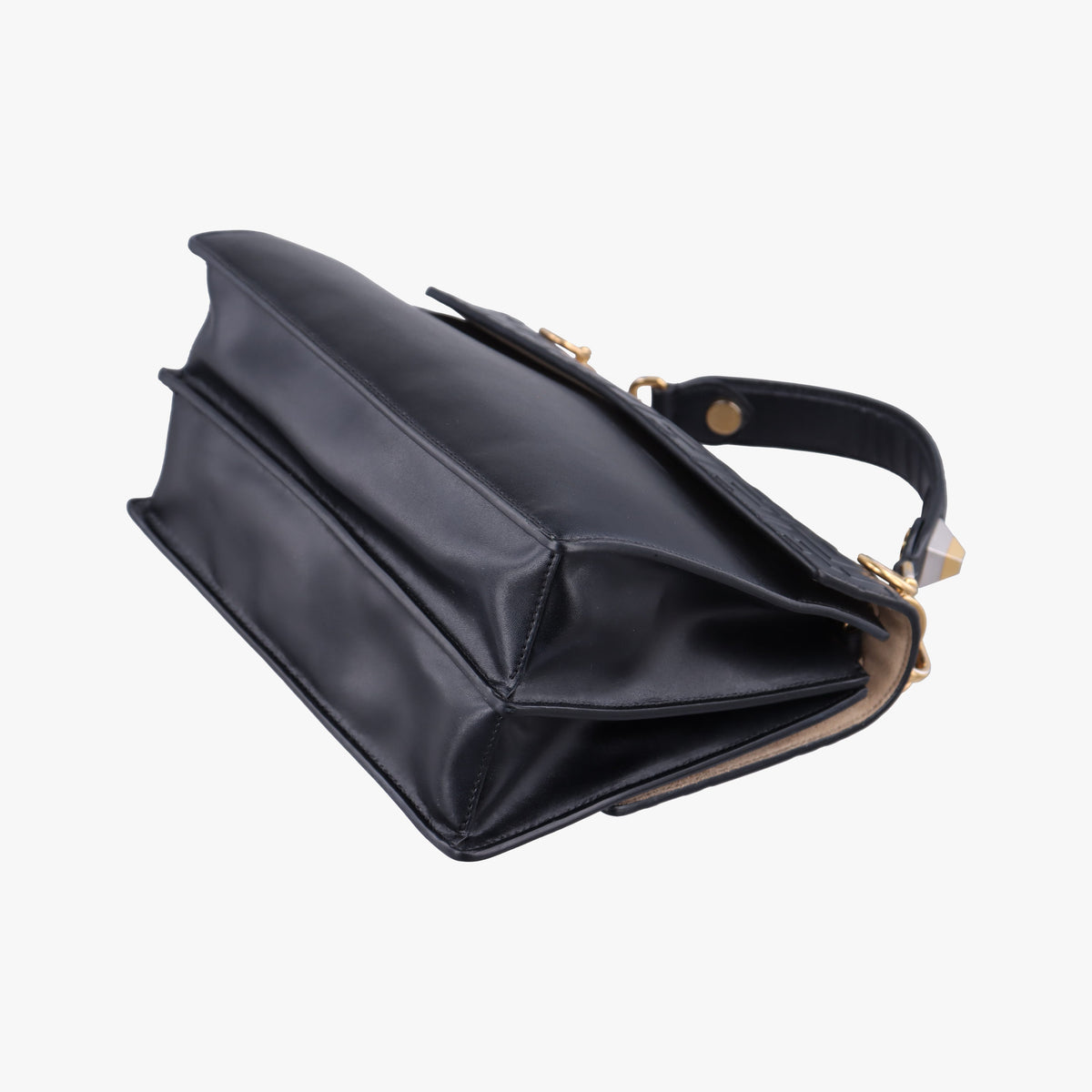 Pre-owned Fendi Kan I Black Leather 8BT283 shoulderbag | stylenewstar