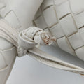 Intrecciato White lambskin B00330870Mイントレチャート ホワイト ラムスキン B00330870M