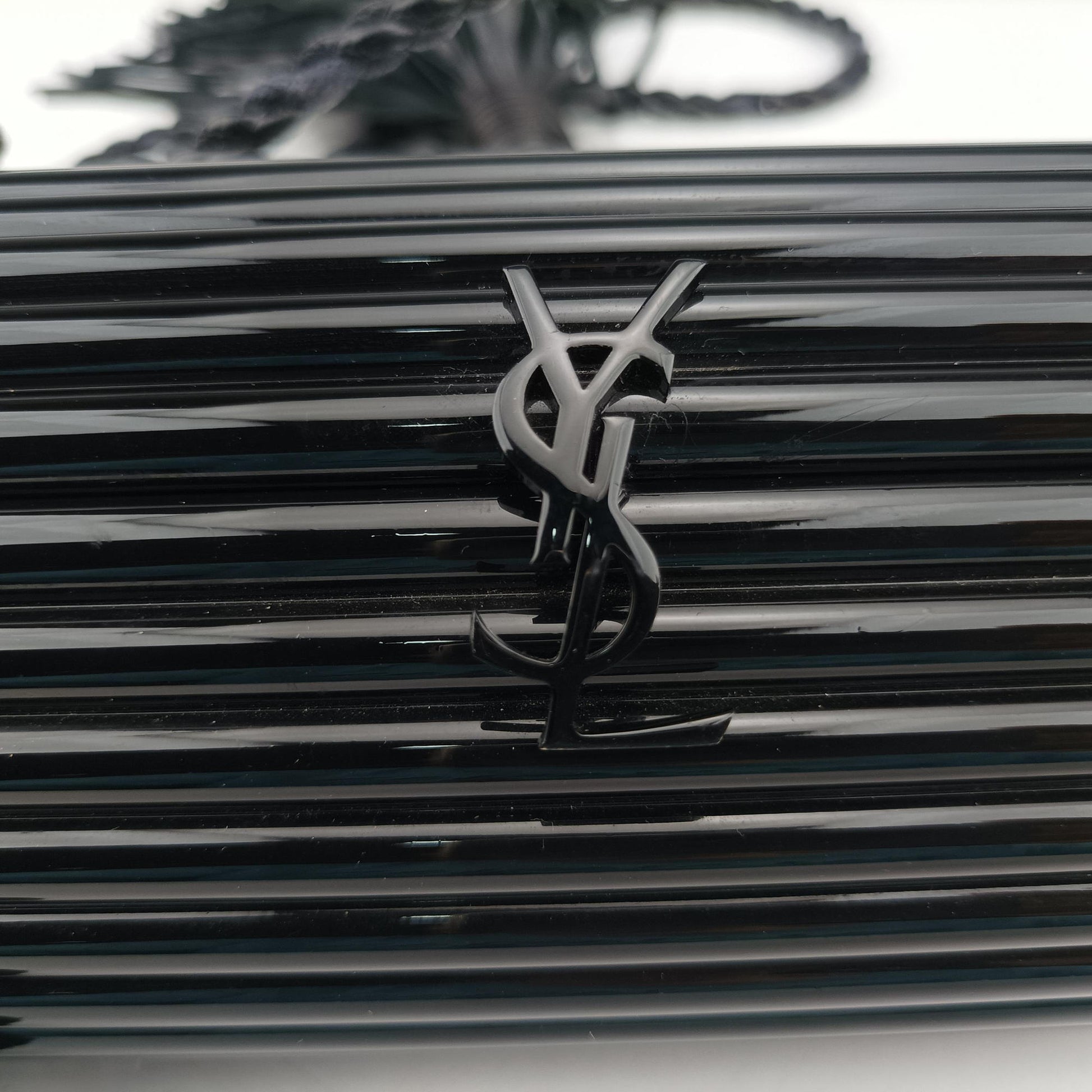 Fringe Monogram Opium Box Black Plexiglass 418523 ART418523.0316フリンジモノグラムオピウムボックス ブラック プレキシガラス 418523 ART418523.0316