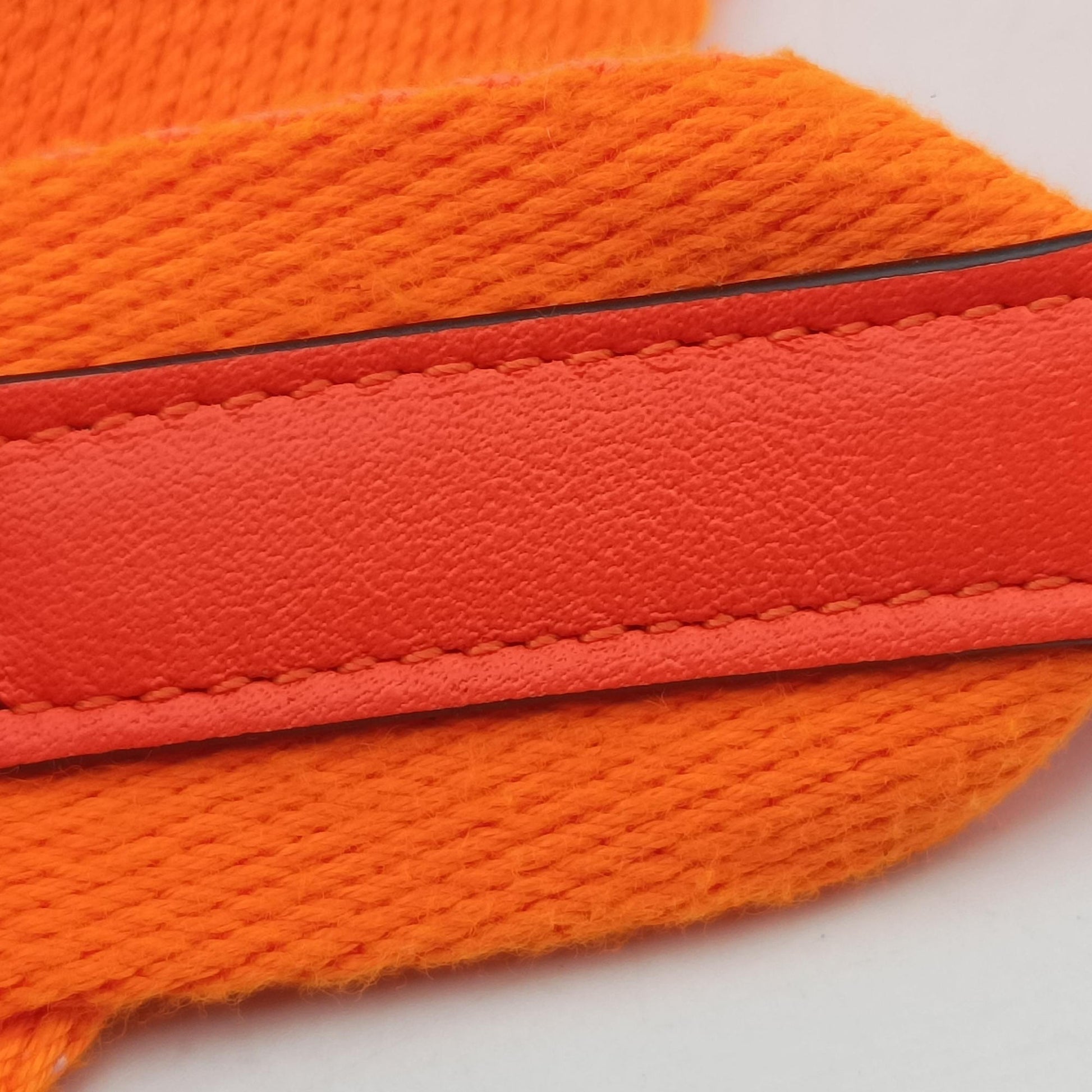 Heel Pouch mini Orange Leather 102011ヒールポーチミニ オレンジ レザー 102011