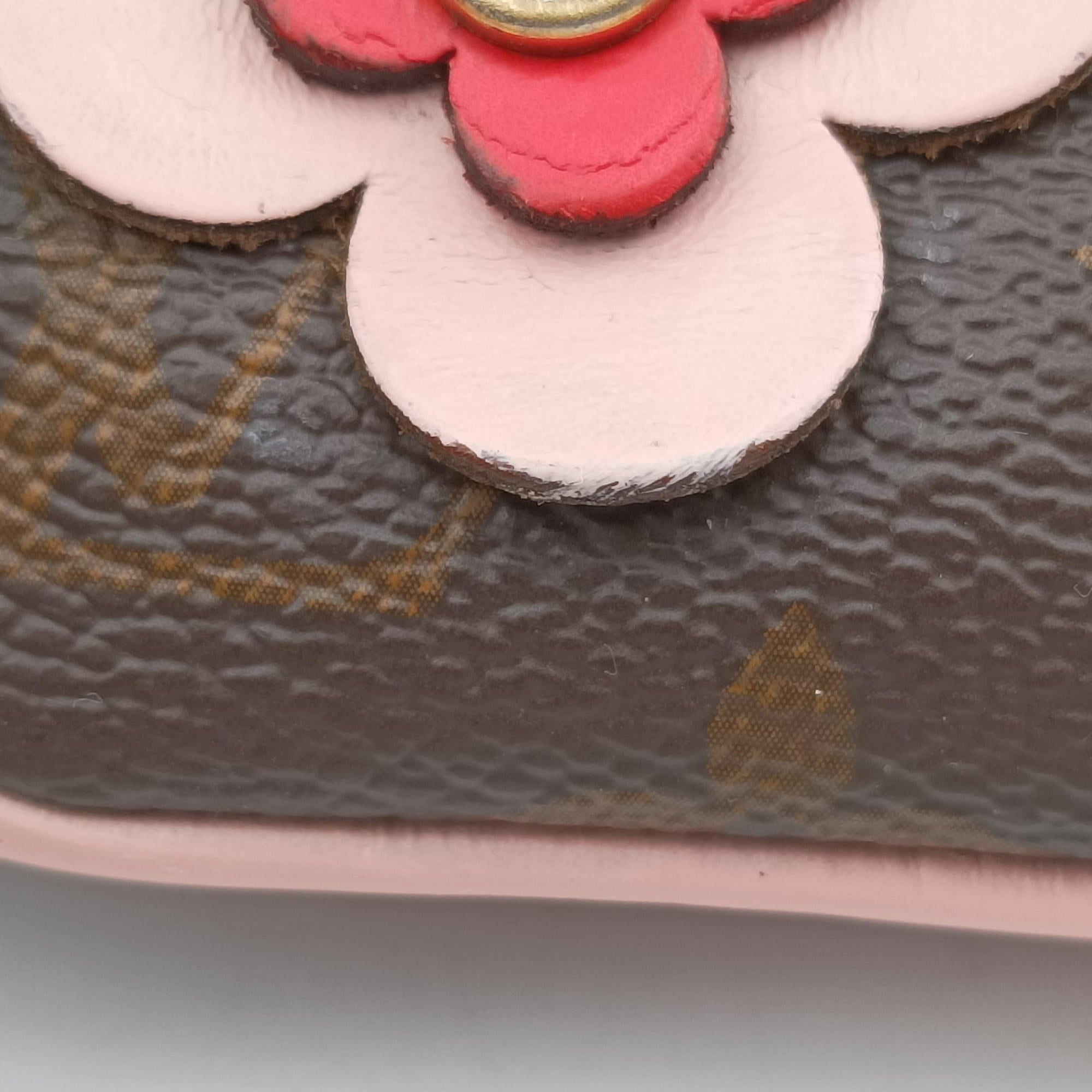 Pochette Double Zip Blooming Flowers brown×multicolor Monogram Canvas×calf leather M63905 GI0199ポシェット ドゥーブルジップ ブルーミングフラワー モノグラム/ブラウン×マルチカラー モノグラムキャンバス×カーフレザー M63905 GI0199