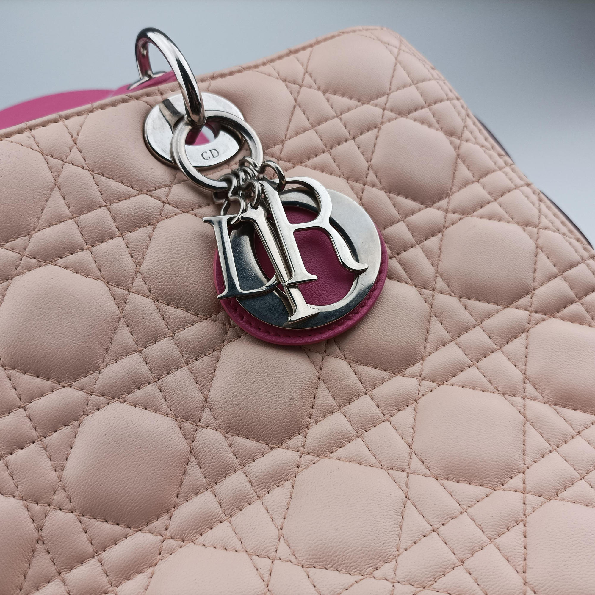 Lady Dior Pink × Bordeaux × Rose Red lambskin 15-BO-1114レディディオール ピンク × ボルドー × ローズレッド ラムスキン 15-BO-1114