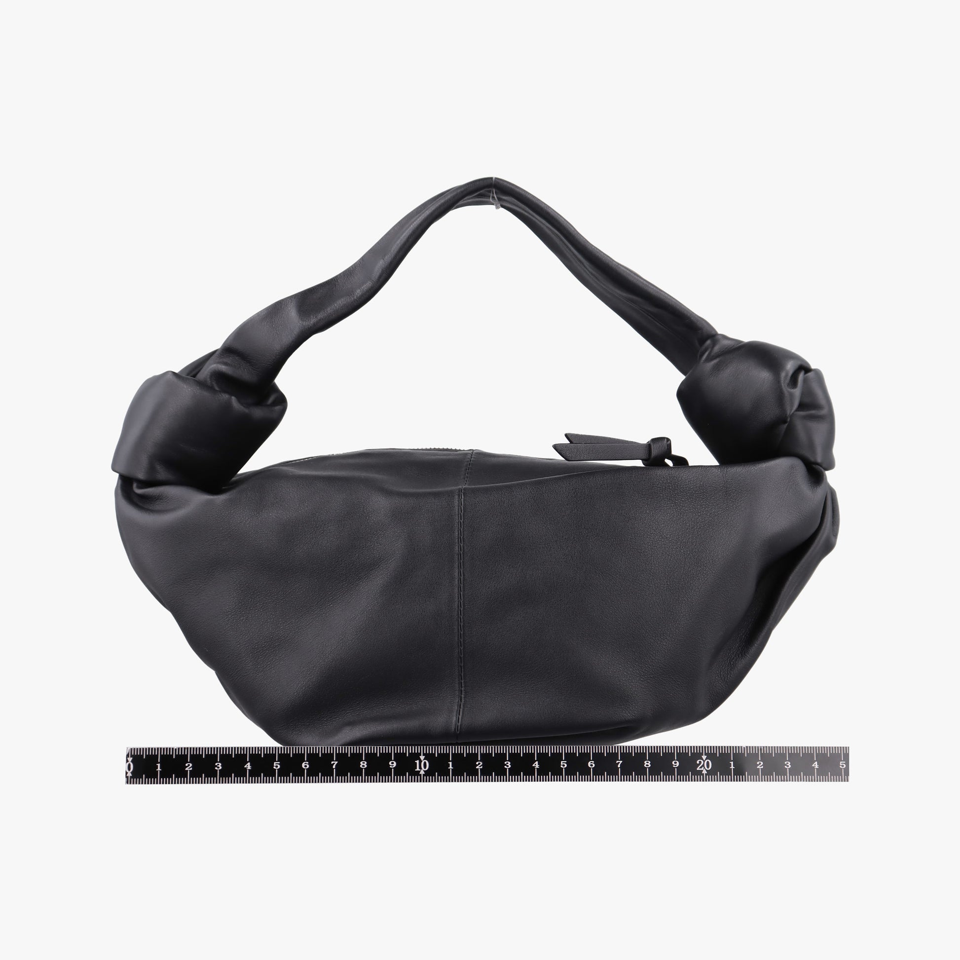 Double Knot Black lambskin P01811968Gダブルノット ミニ ブラック ラムスキン P01811968G
