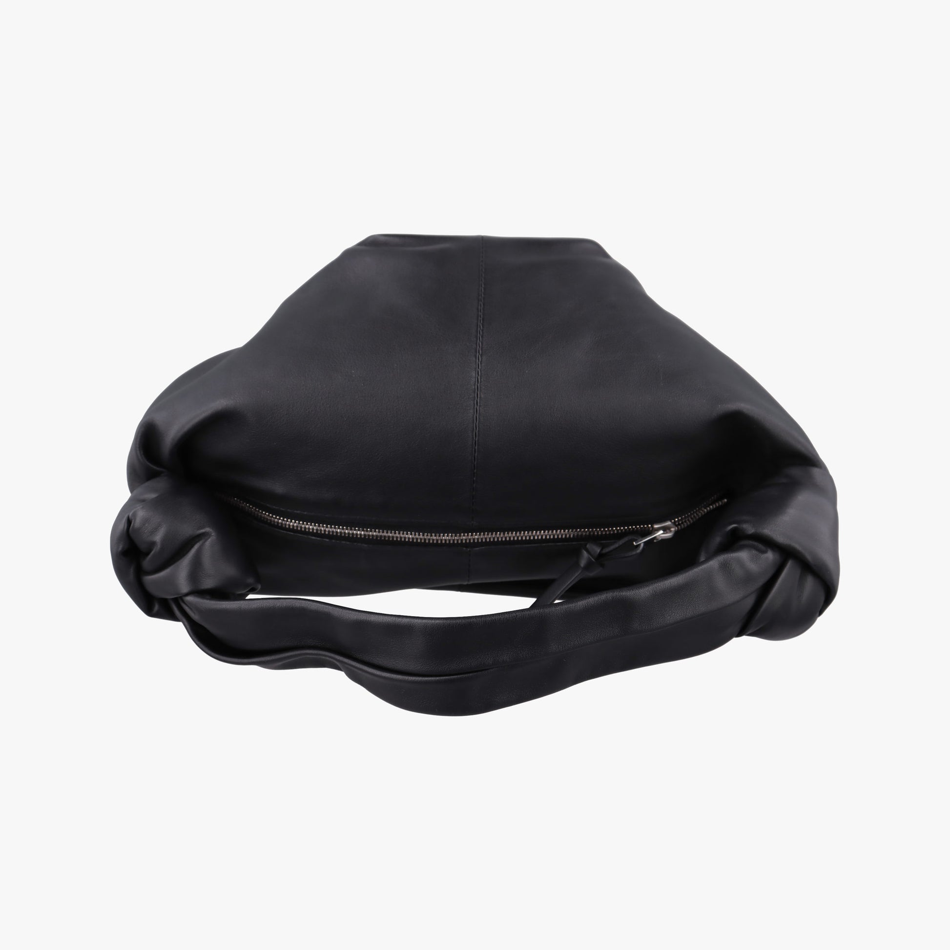 Double Knot Black lambskin P01811968Gダブルノット ミニ ブラック ラムスキン P01811968G