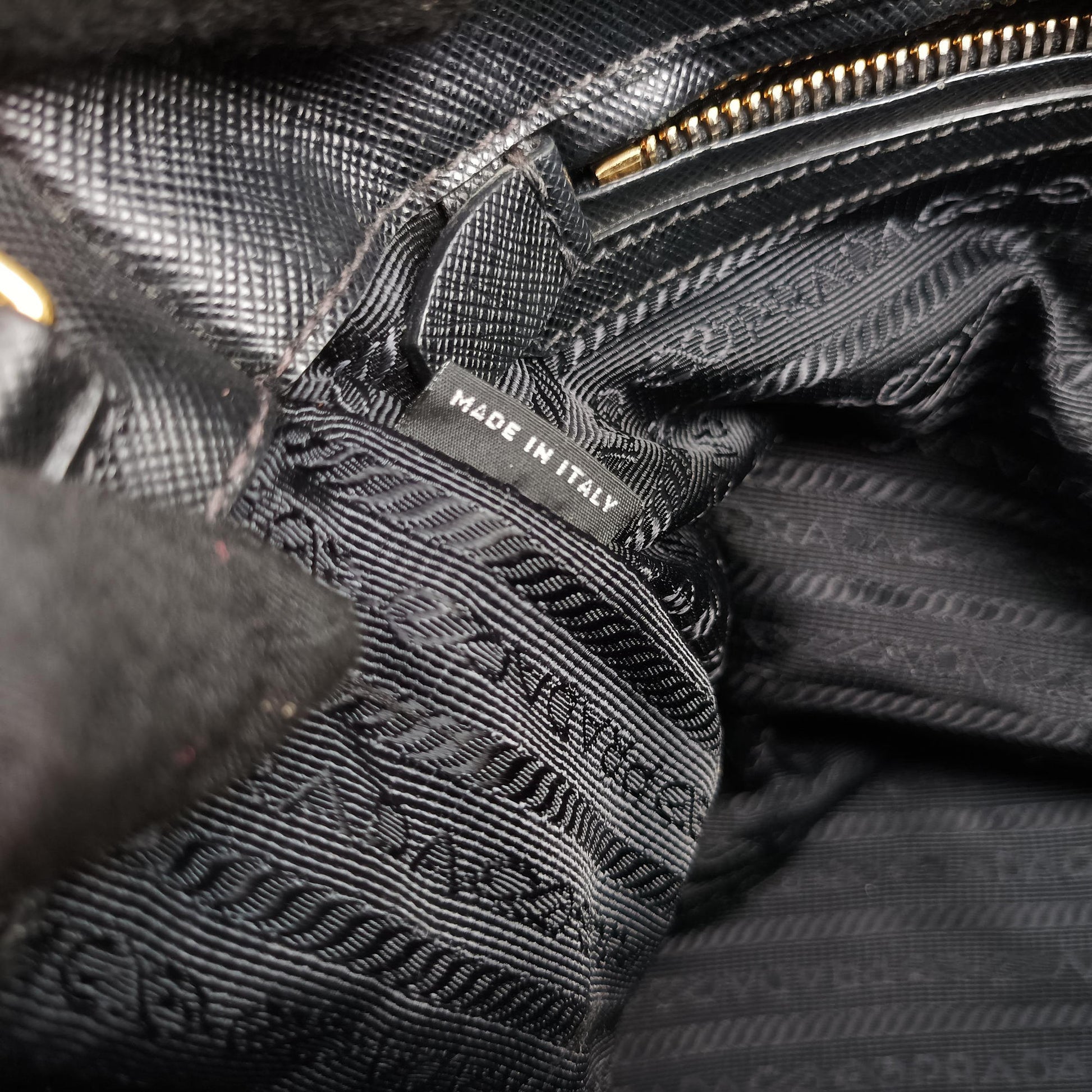 Galleria Black SAFFIANO Leather BN2274 103ガレリア ブラック サフィアーノレザー BN2274 103