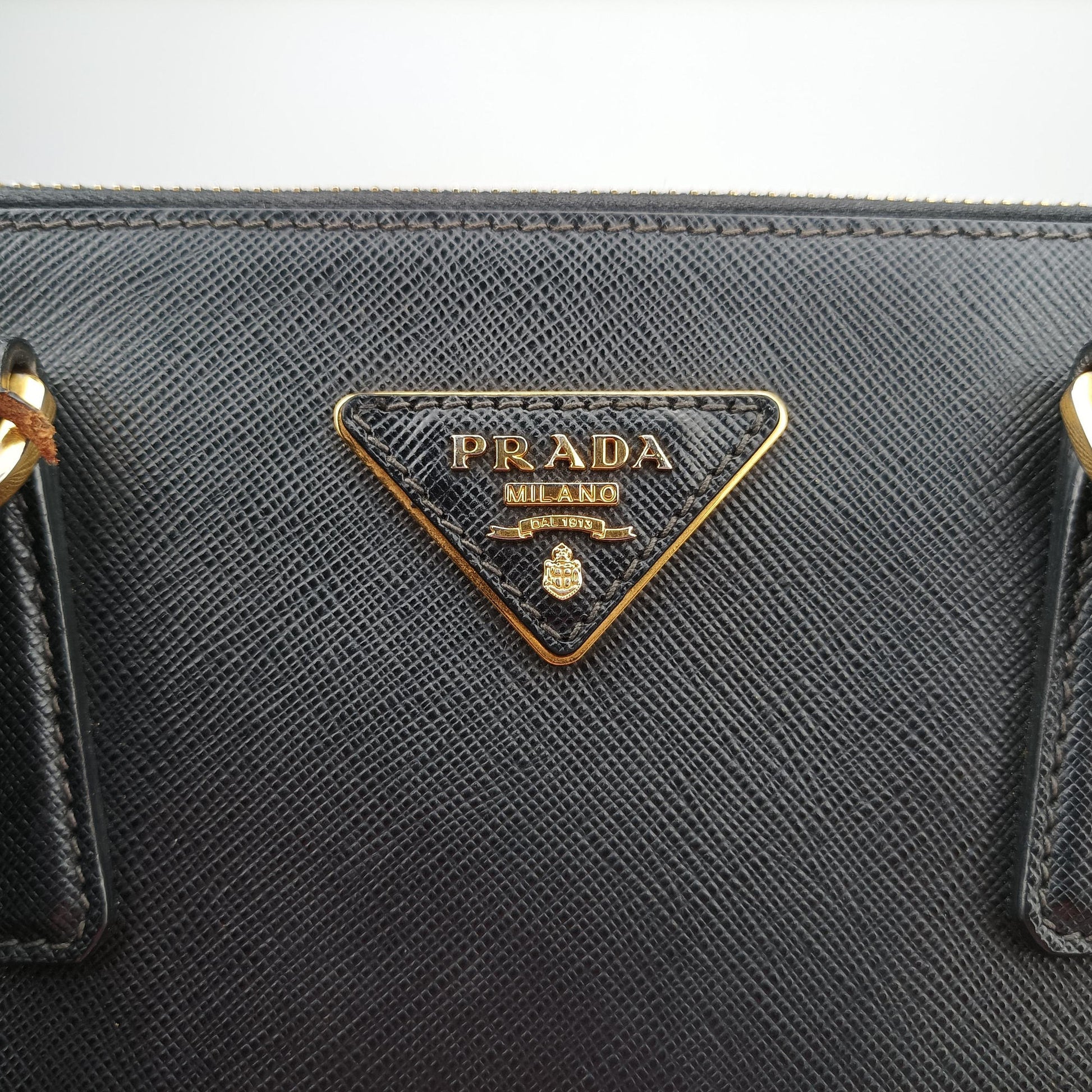 Galleria Black SAFFIANO Leather BN2274 103ガレリア ブラック サフィアーノレザー BN2274 103