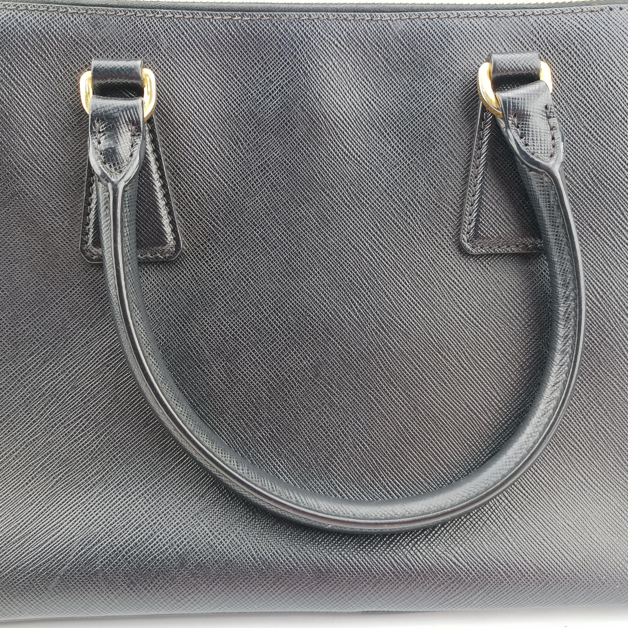 Galleria Black SAFFIANO Leather BN2274 103ガレリア ブラック サフィアーノレザー BN2274 103