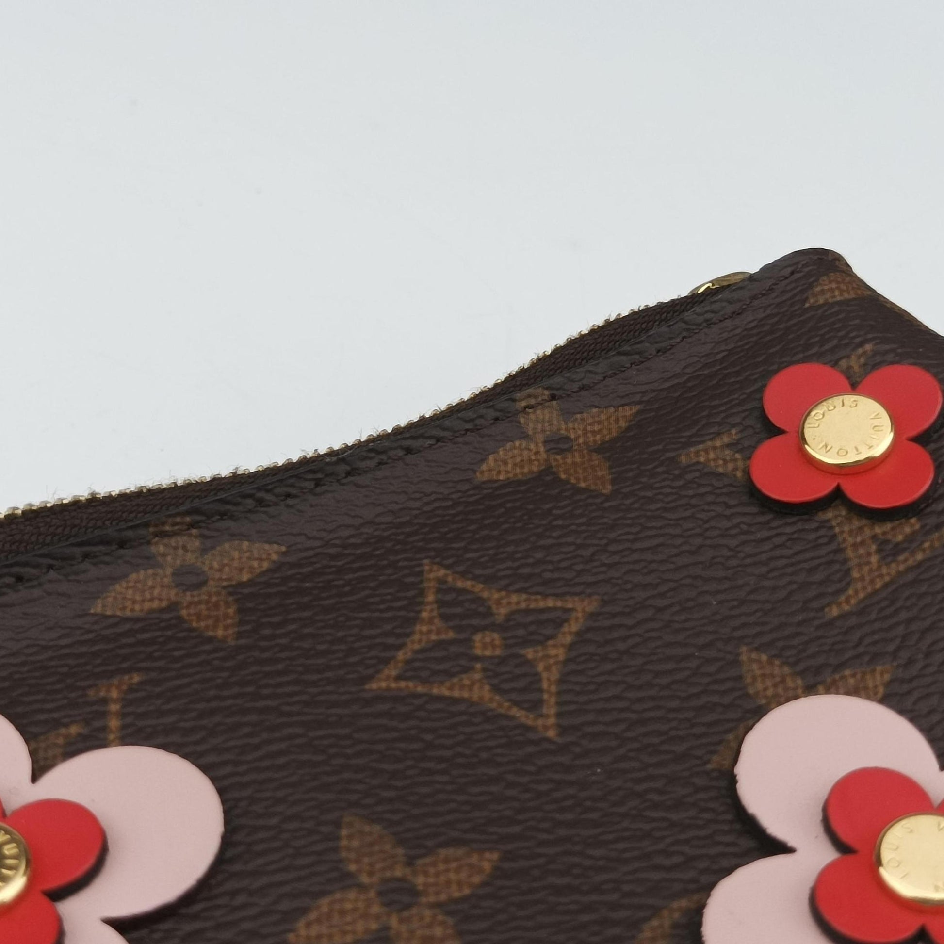 Pochette Double Zip Blooming Flowers brown×multicolor Monogram Canvas×calf leather M63905 GI4198 IC Chipポシェット ドゥーブルジップ ブルーミングフラワー モノグラム/ブラウン×マルチカラー モノグラムキャンバス×カーフレザー M63905 GI4198 ICチップ