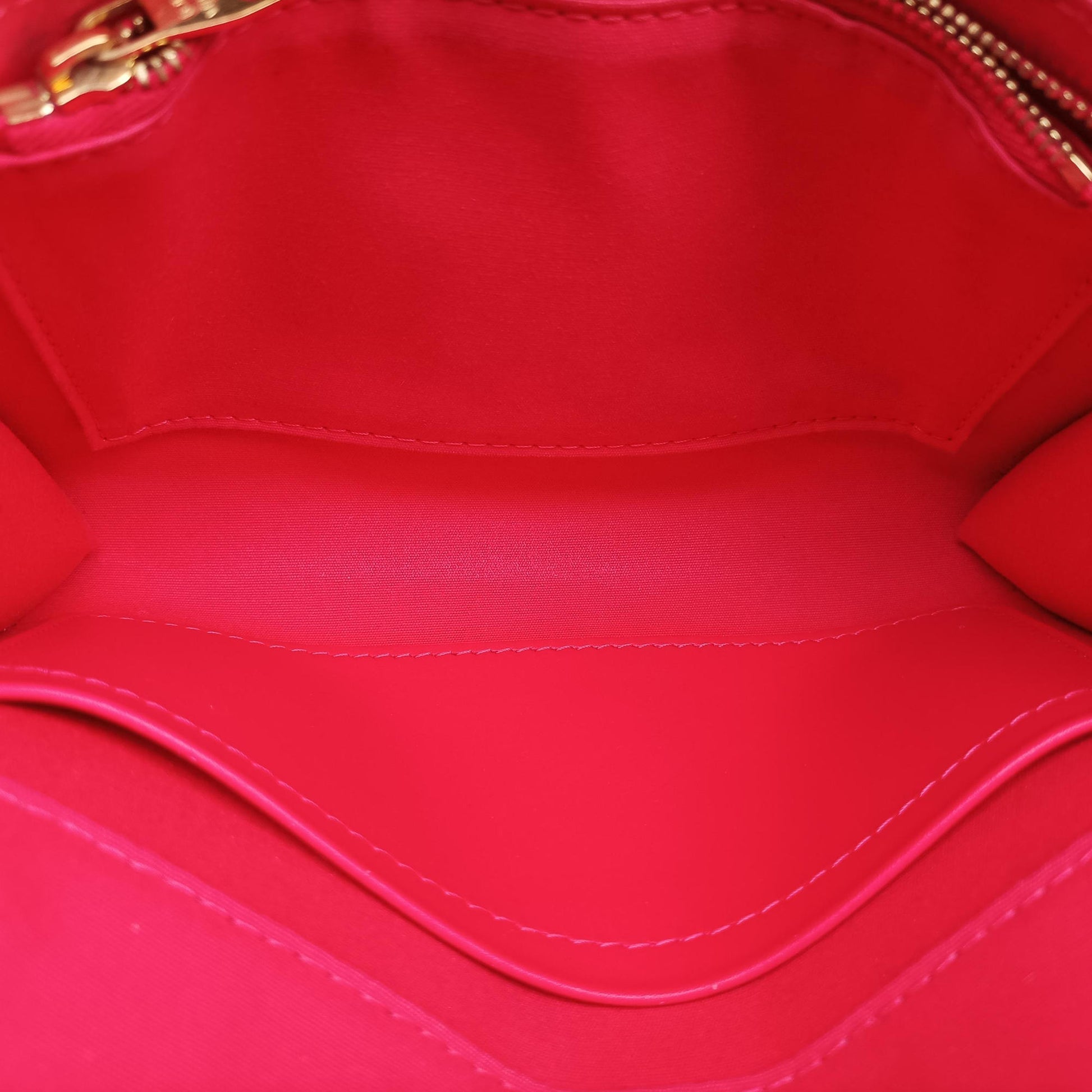 Pochette Louise MM ROSE INDIEN Vernis M94270 PL1146ポシェット ルイーズMM ローズ アンディアン ヴェルニ M94270 PL1146