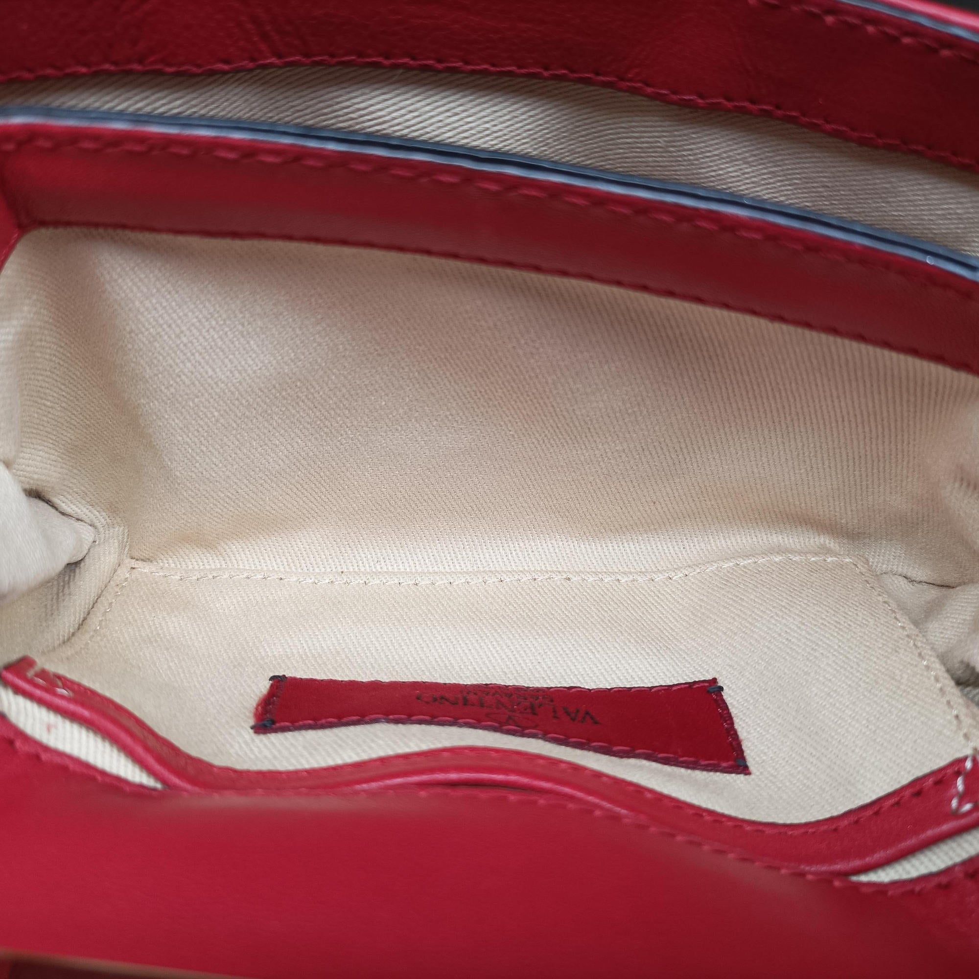 Rockstud VA VA VOOM Red Leather 8GD039NGI3ロックスタッズ ヴァ ヴァ ヴーム レッド レザー 8GD039NGI3