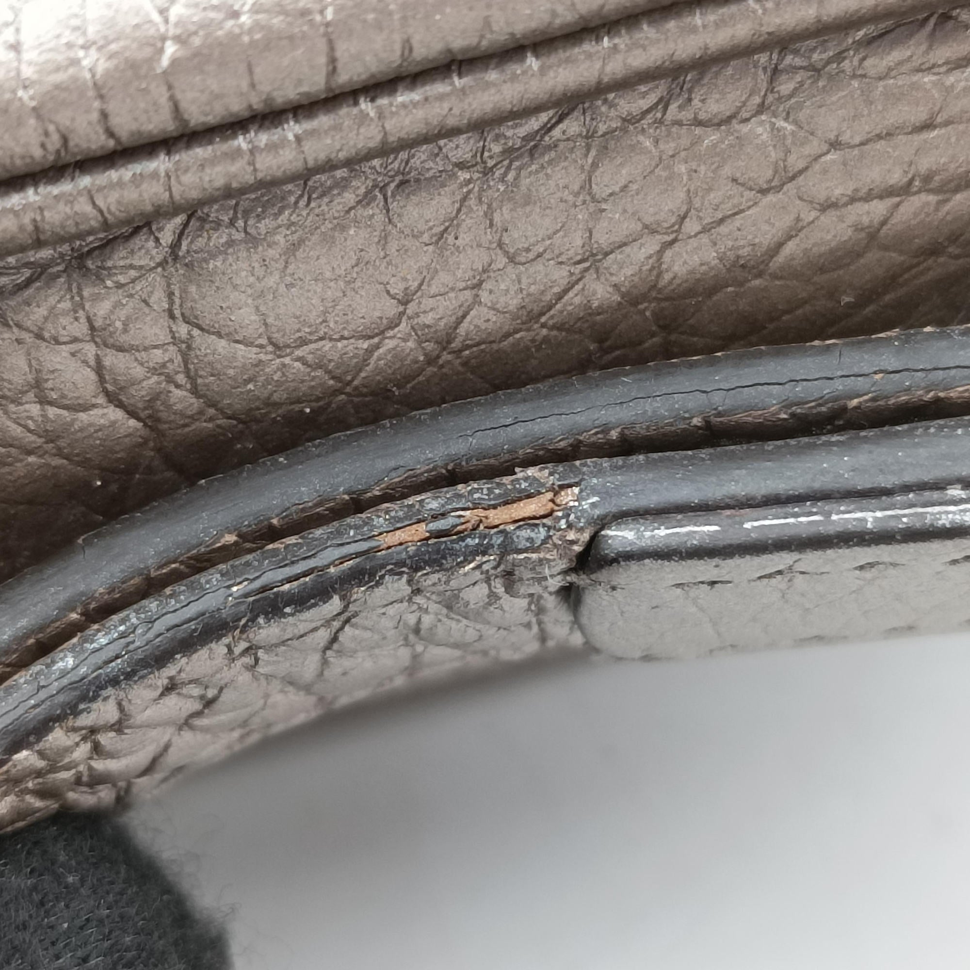 Soho Golden Leather 308364 A017770571ソーホー ゴールド レザー 308364 A017770571