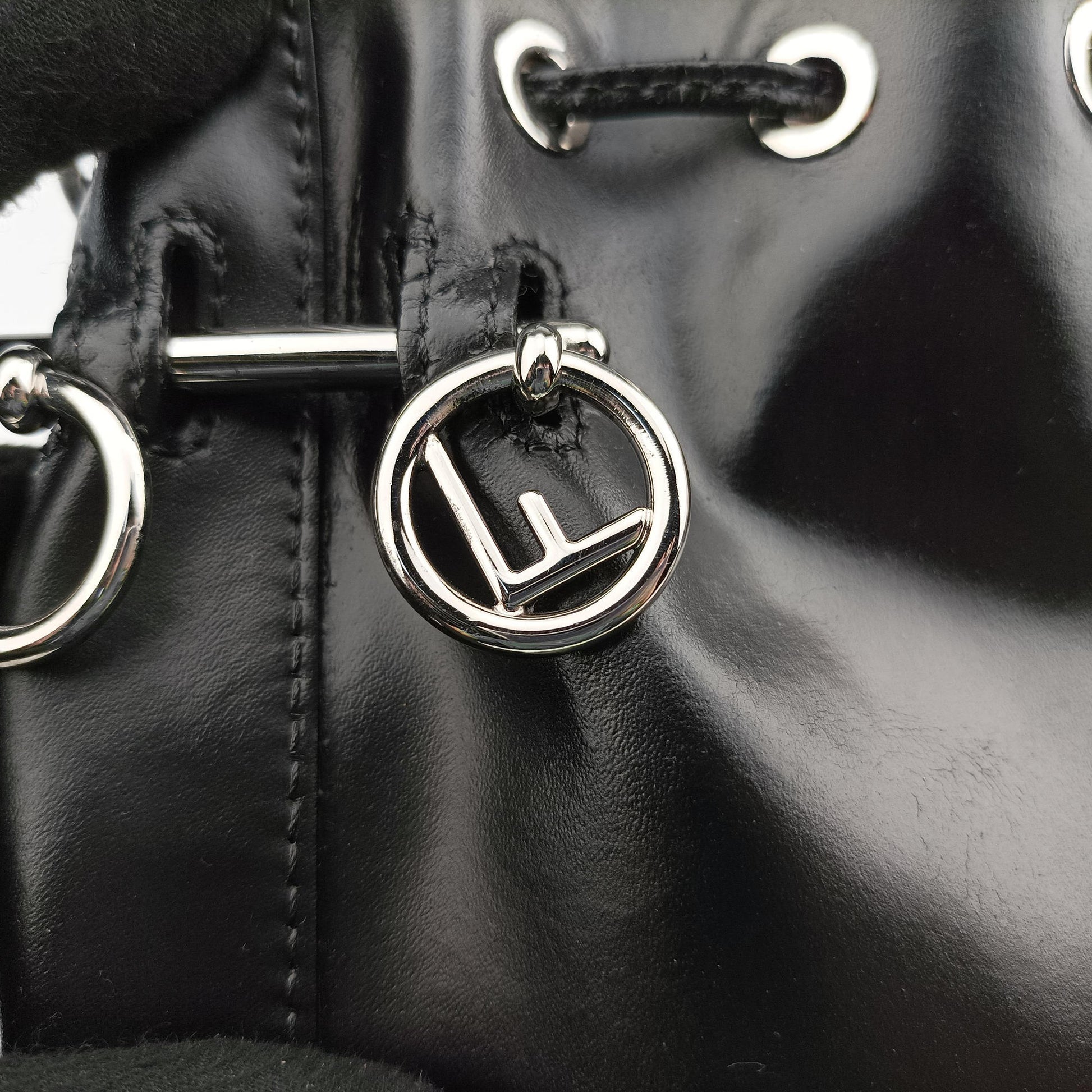 Mon Tresor Mini Bucket Black Leather 8BS010 8BS010 A1FH 188.8465ミニ モン トレゾール ブラック レザー 8BS010 8BS010 A1FH 188.8465