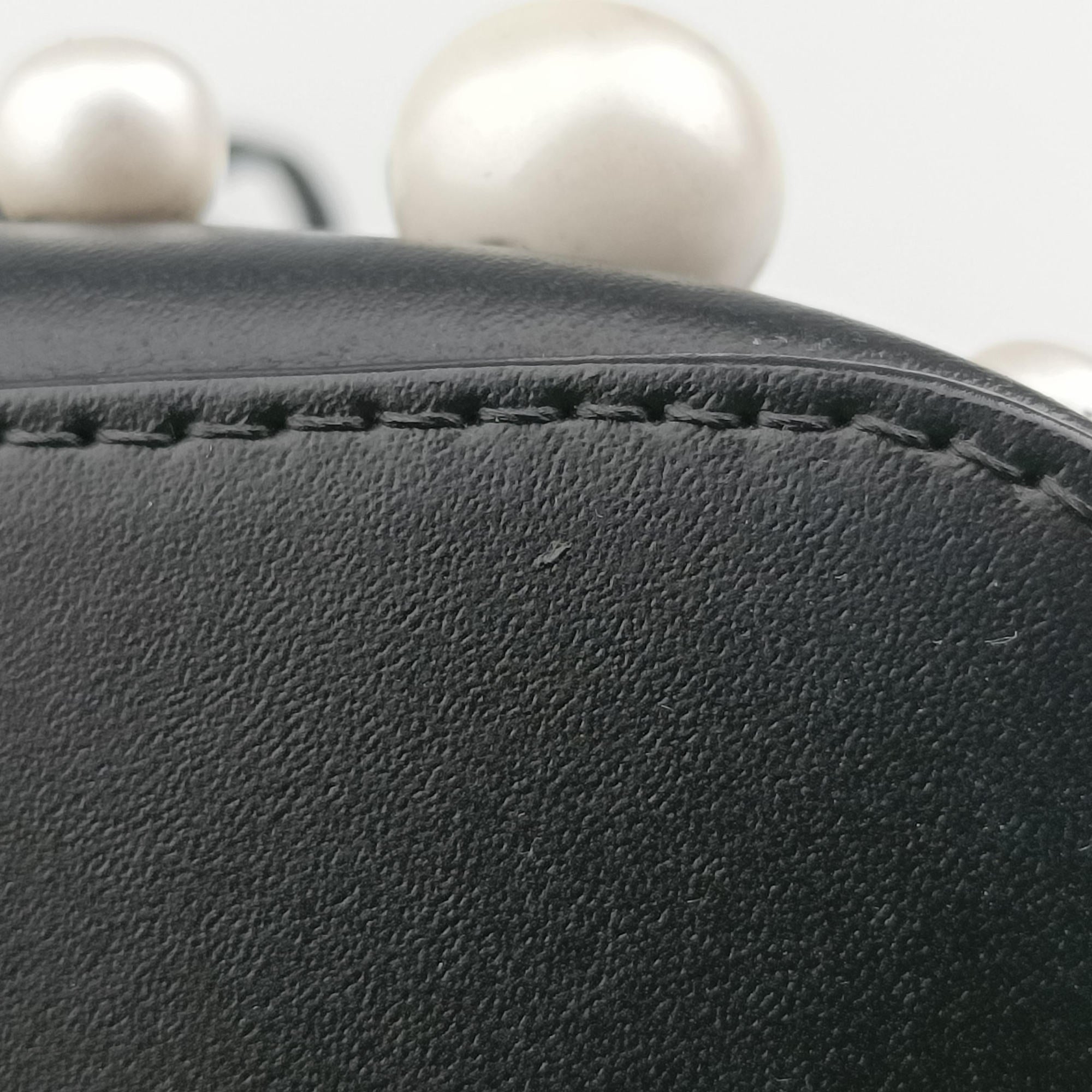 Mon Tresor Mini Bucket Black Leather 8BS010 8BS010 A1FH 188.8465ミニ モン トレゾール ブラック レザー 8BS010 8BS010 A1FH 188.8465