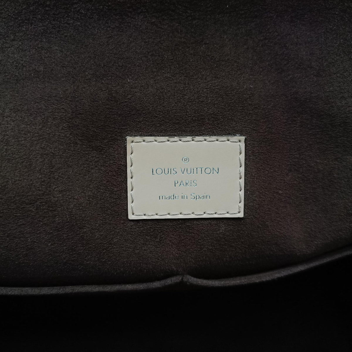 Vintage Louis Vuitton Cluny MM Deyunnu Epi M41300 shoulderbag | stylenewstar