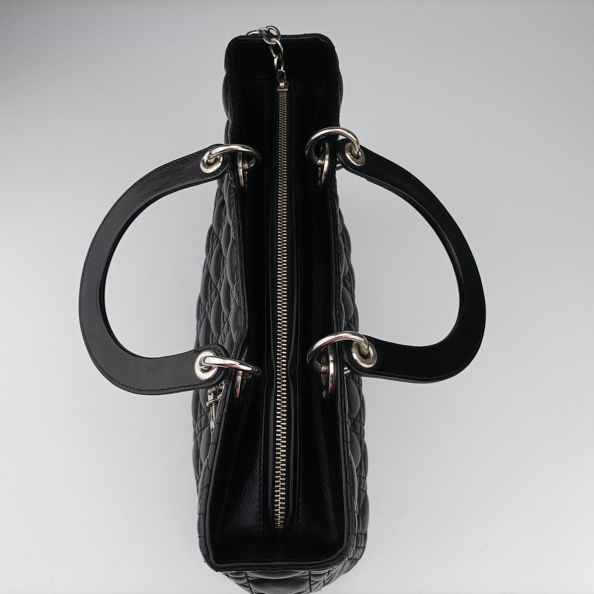 Lady Dior Black lambskin 05-MA-0069レディディオール ブラック ラムスキン 05-MA-0069
