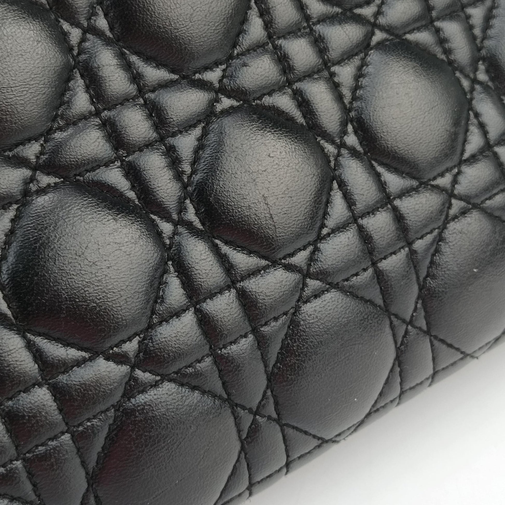 Lady Dior Black lambskin 05-MA-0069レディディオール ブラック ラムスキン 05-MA-0069