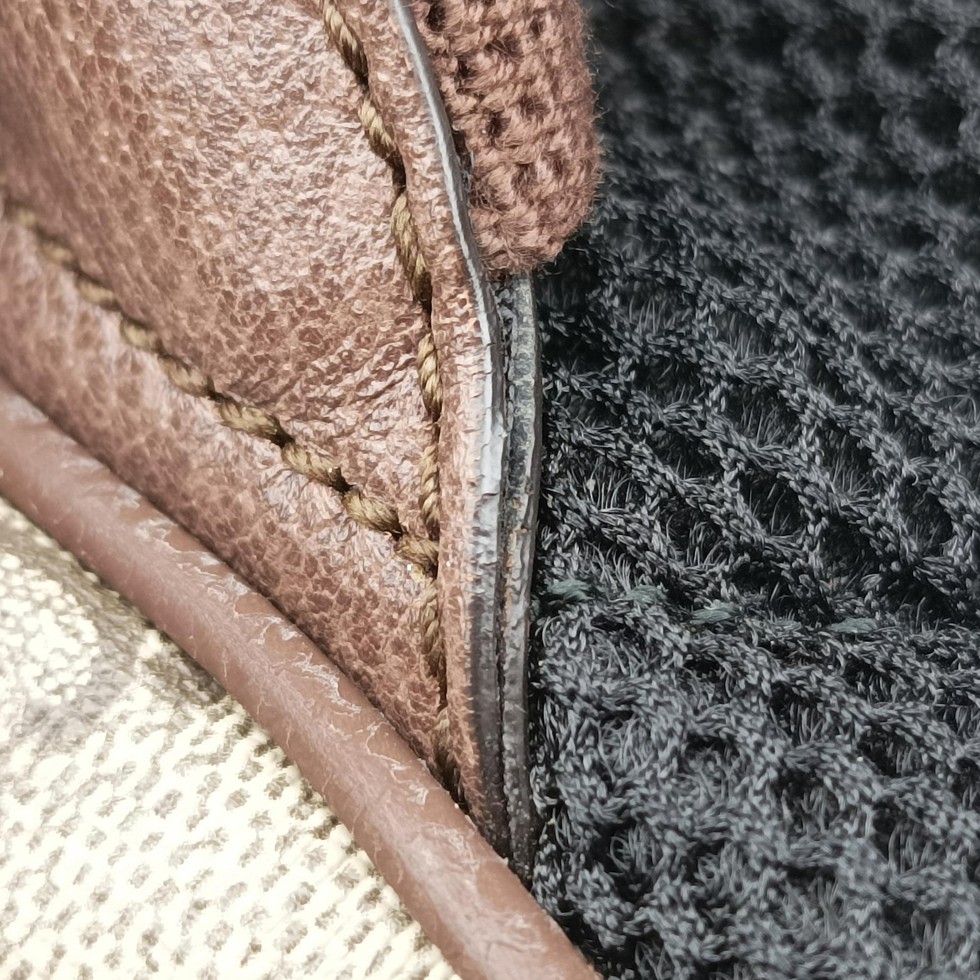 The Three Little Pigs Brown×Multicolour PVC coated canvas 552884 C027878581三匹のこぶた ブラウン×マルチカラー PVCコーティングキャンバス 552884 C027878581