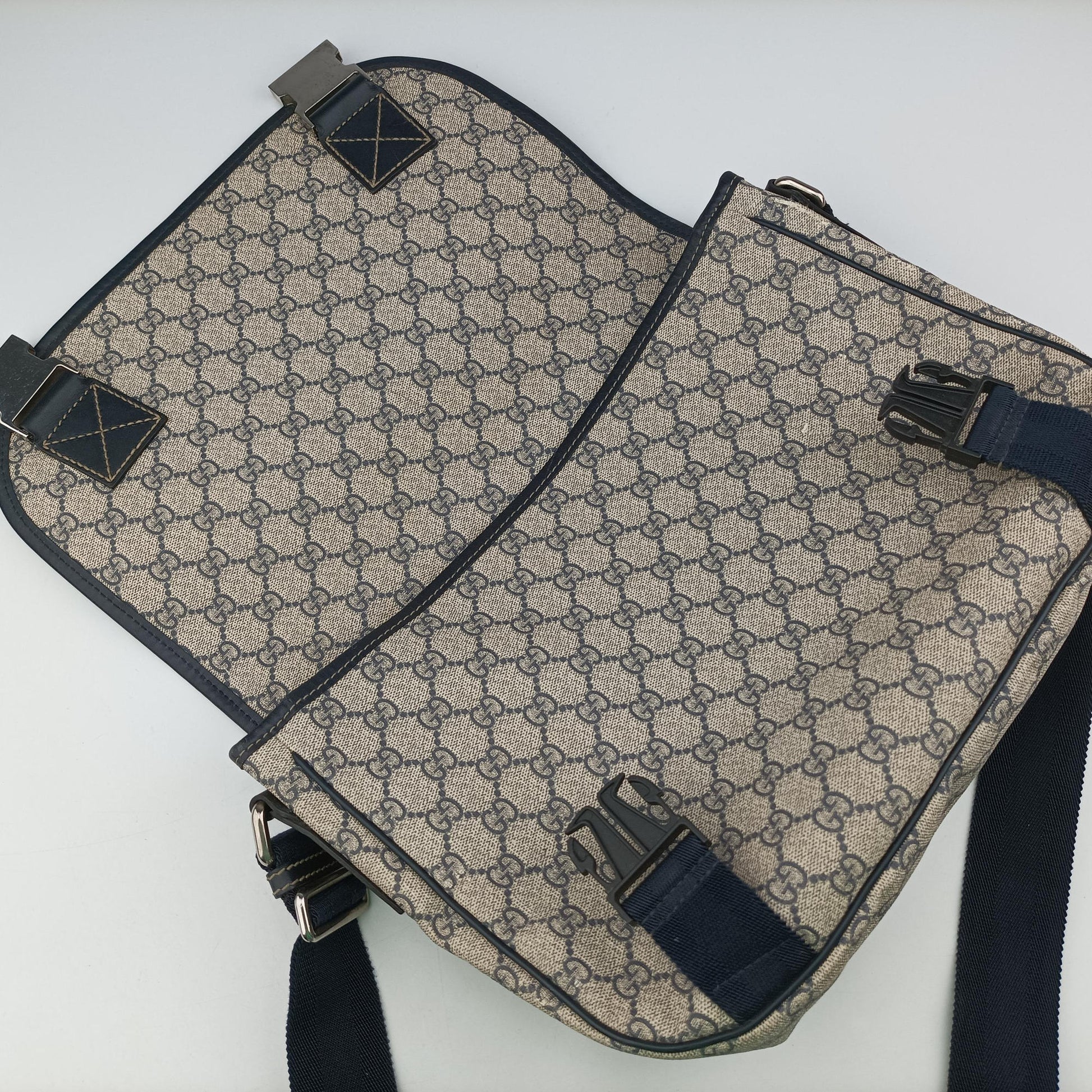 GG Plus Messenger Beige×navy PVC coated canvas×Leather 201732 A013922757GGプラス メッセンジャー ベージュ×ネイビー PVCコーティングキャンバス×レザー 201732 A013922757