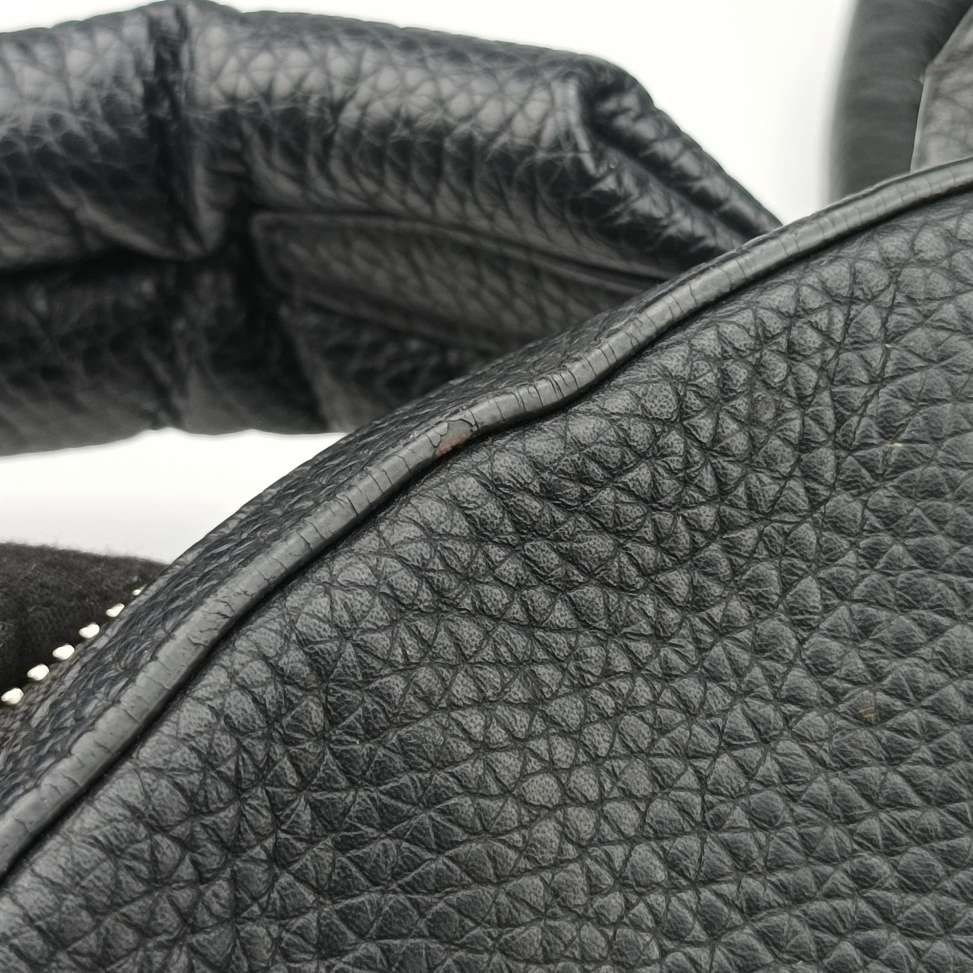 ARMAND Noir Taurillon Leather M42687 FO3250アルマンド ノワール トリヨンレザー M42687 FO3250