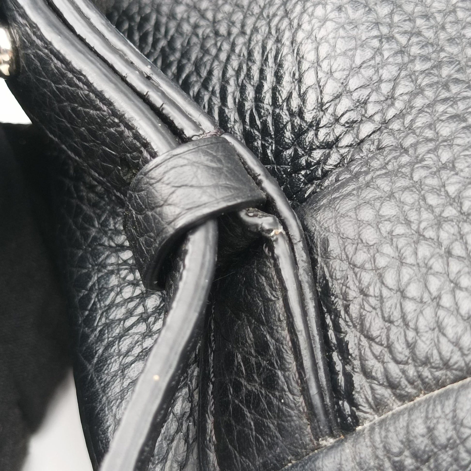 ARMAND Noir Taurillon Leather M42687 FO3250アルマンド ノワール トリヨンレザー M42687 FO3250