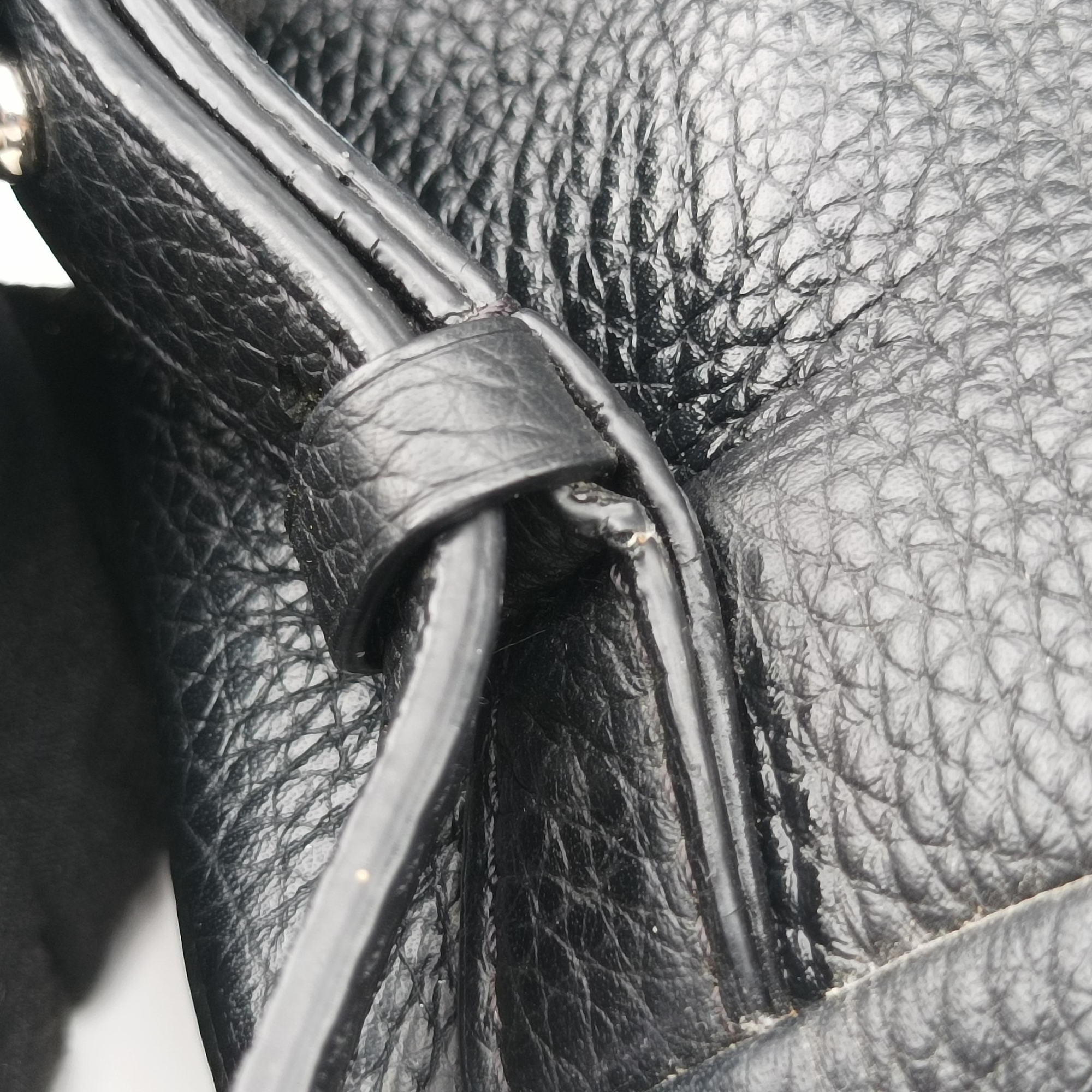 ARMAND Noir Taurillon Leather M42687 FO3250アルマンド ノワール トリヨンレザー M42687 FO3250